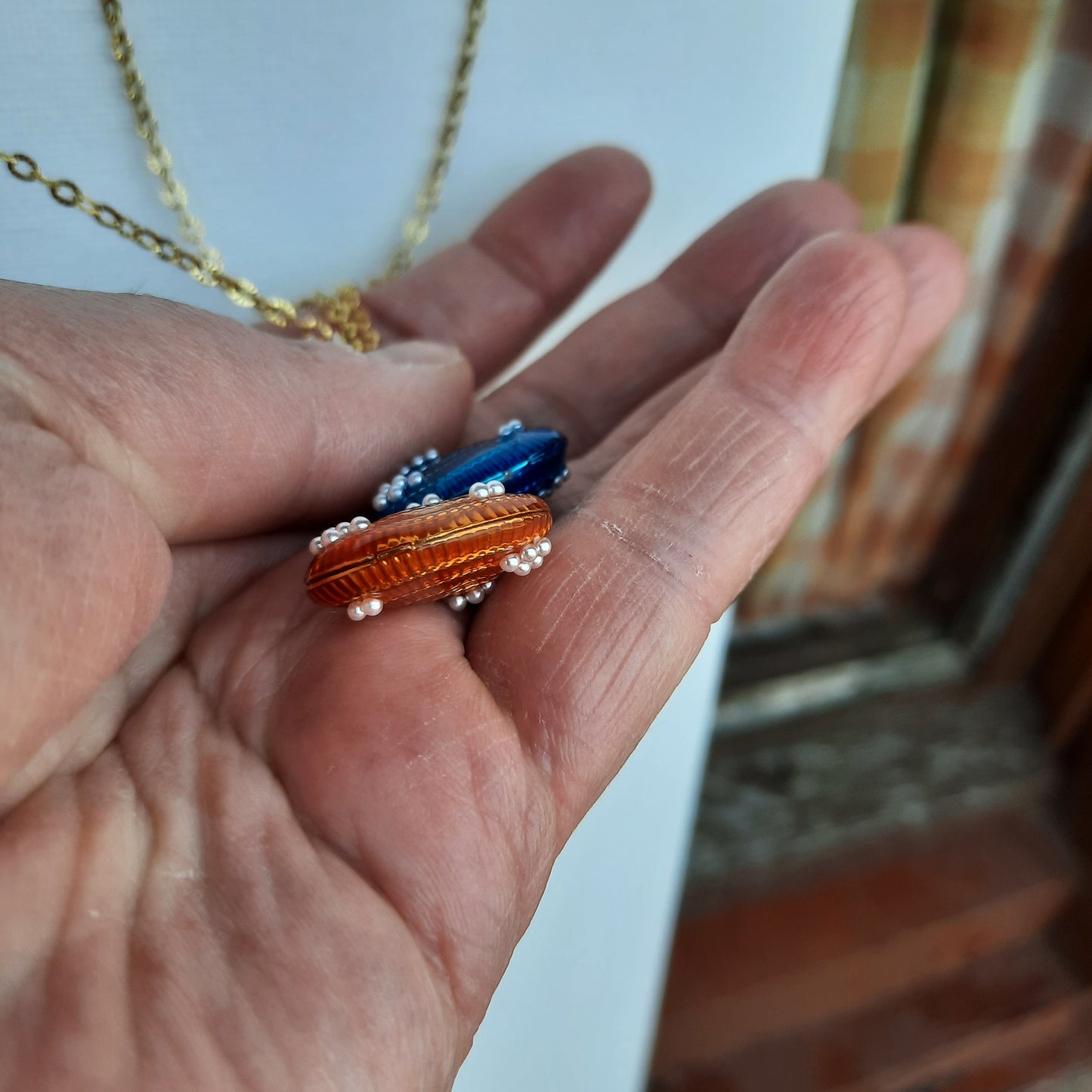 Stainless steel chain necklace with shell pendant, email and pearls