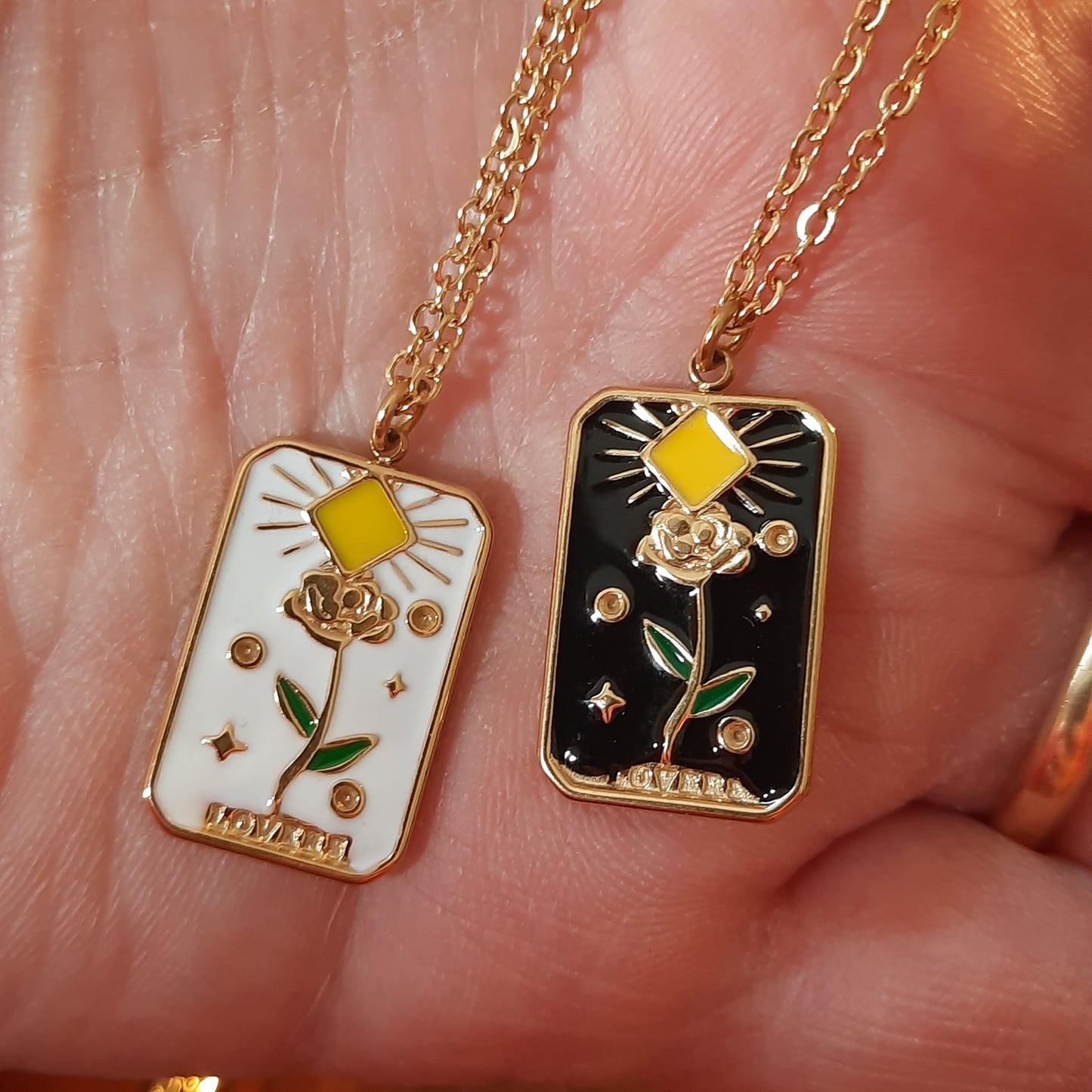 Collier chaîne dorée acier inoxydable stainless steel 316 pendentif carte stainless steel 316