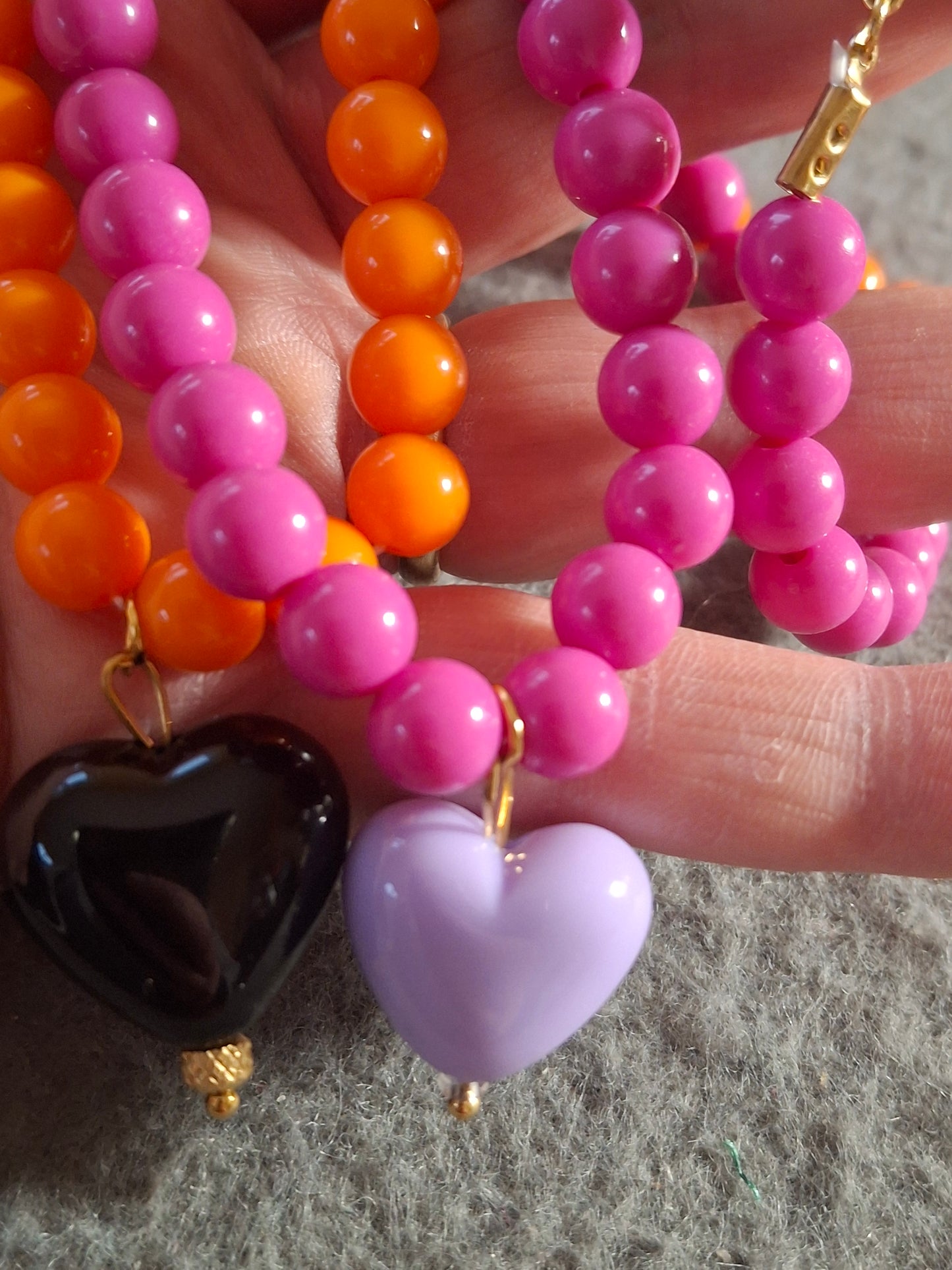 Collier perles acrylique et coeur handmade