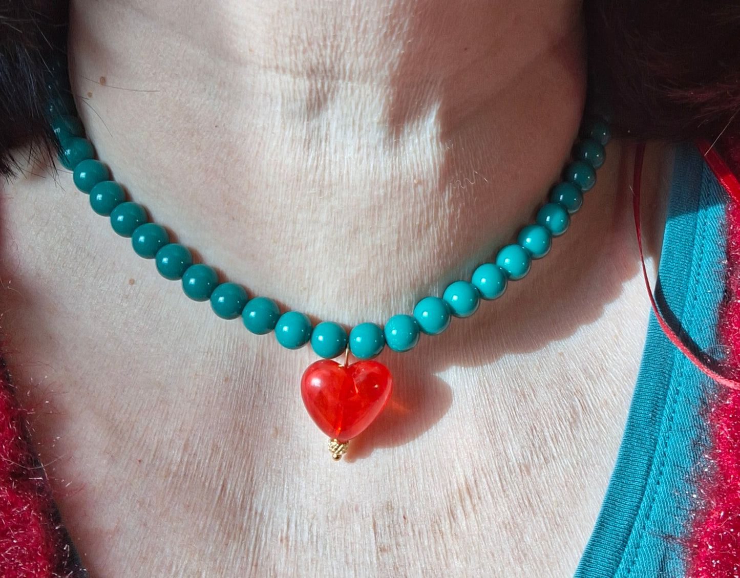 Collier perles acrylique et coeur handmade