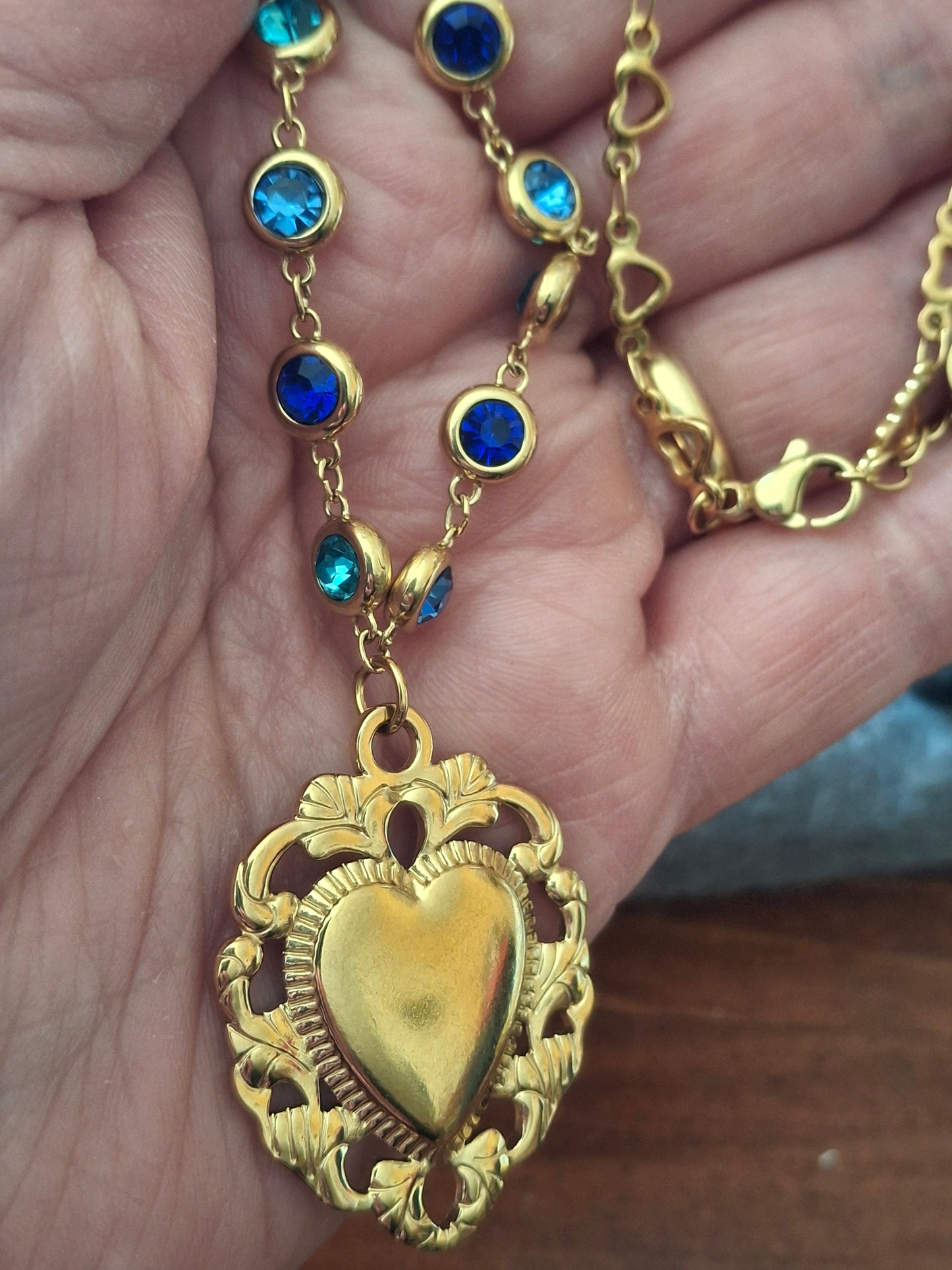 Collier chaîne coeur stainless steel 316 et chaîne stainless steel 316 cristal bleu pendentif coeur stainless steel 316 handmade