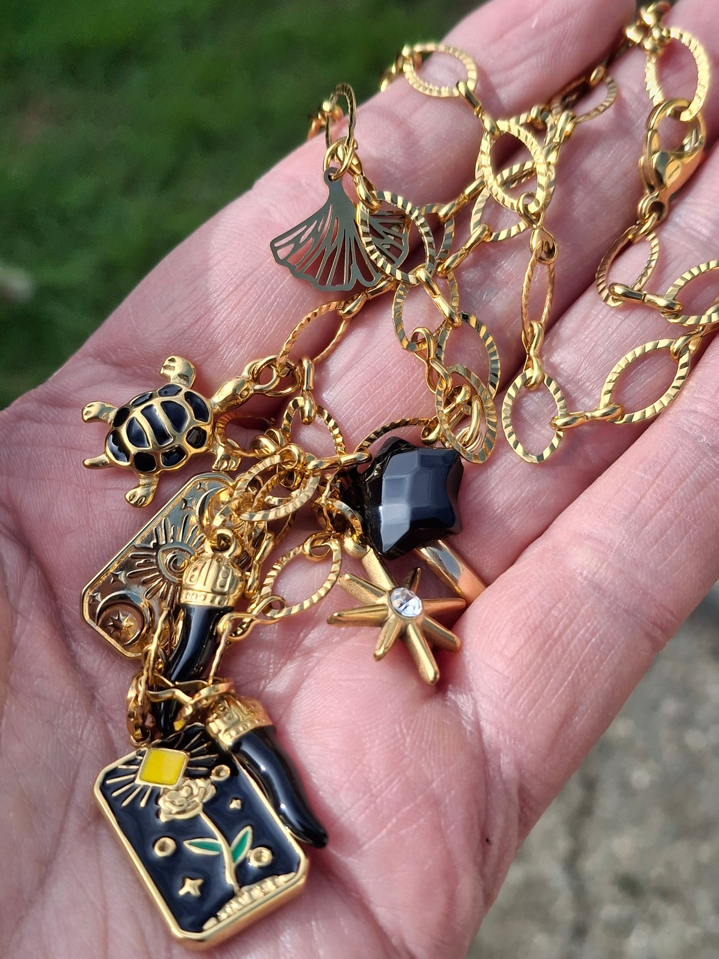 Collier chaîne dorée acier inoxydable stainless steel 316 et breloques stainless steel 316 handmade