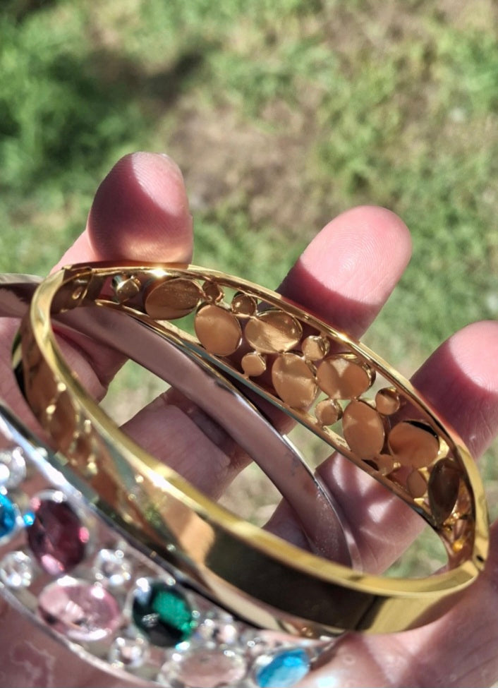 Manschettenarmband aus Edelstahl 316 mit Kristallbesatz