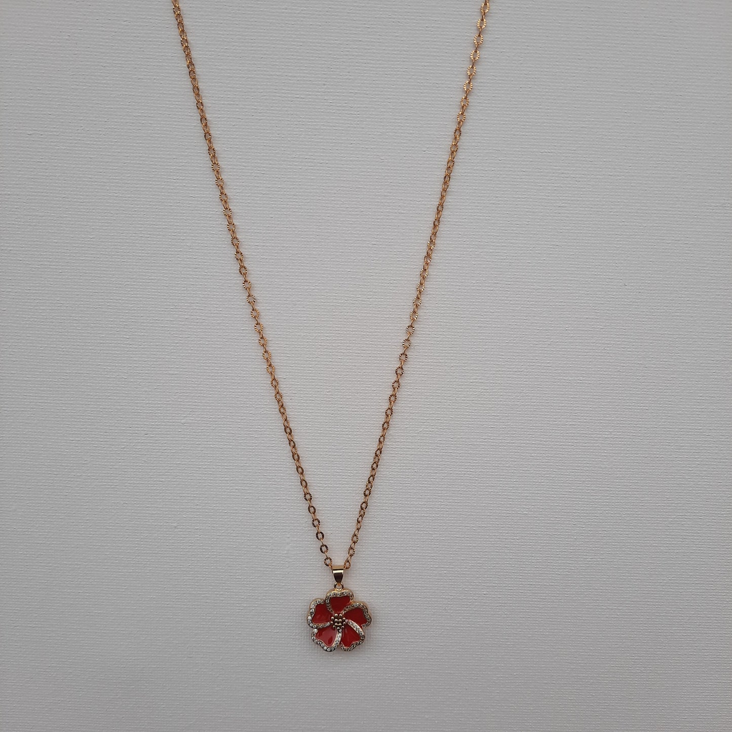 Collier or fleur de sakura