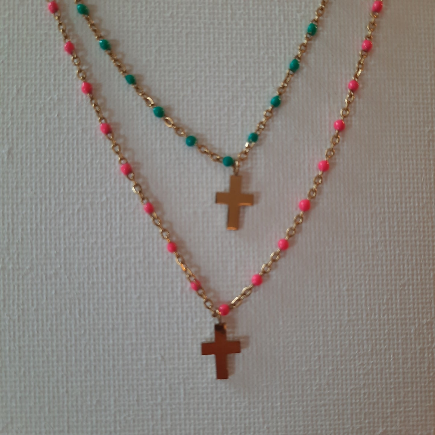 Collier stainless steel 316 et perles en email coloré pendentif croix acier inoxydable réglable ajustable