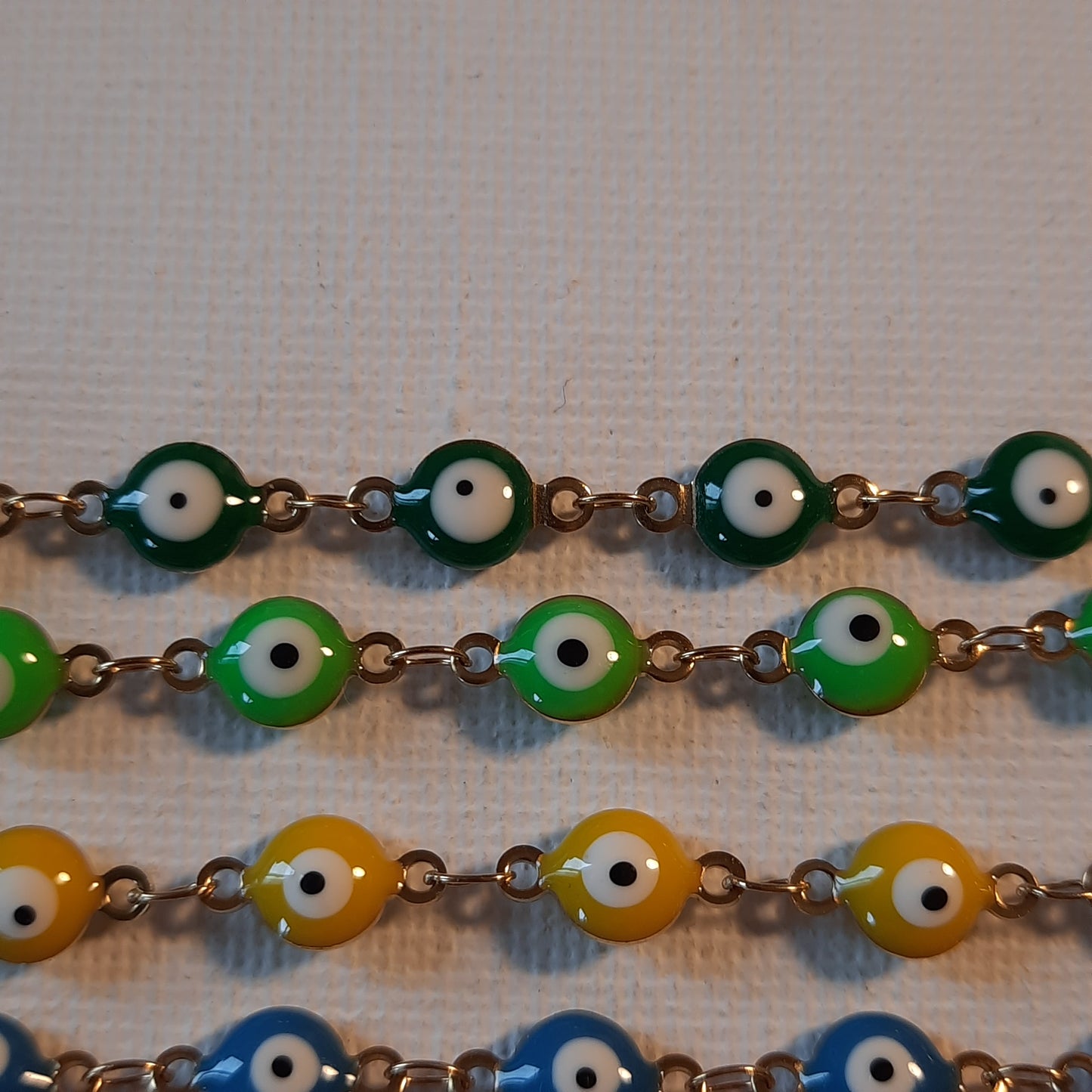 Bracelet de cheville chaîne or stainless steel striée 316 et perles stainless steel evil eye sur  mesure handemade