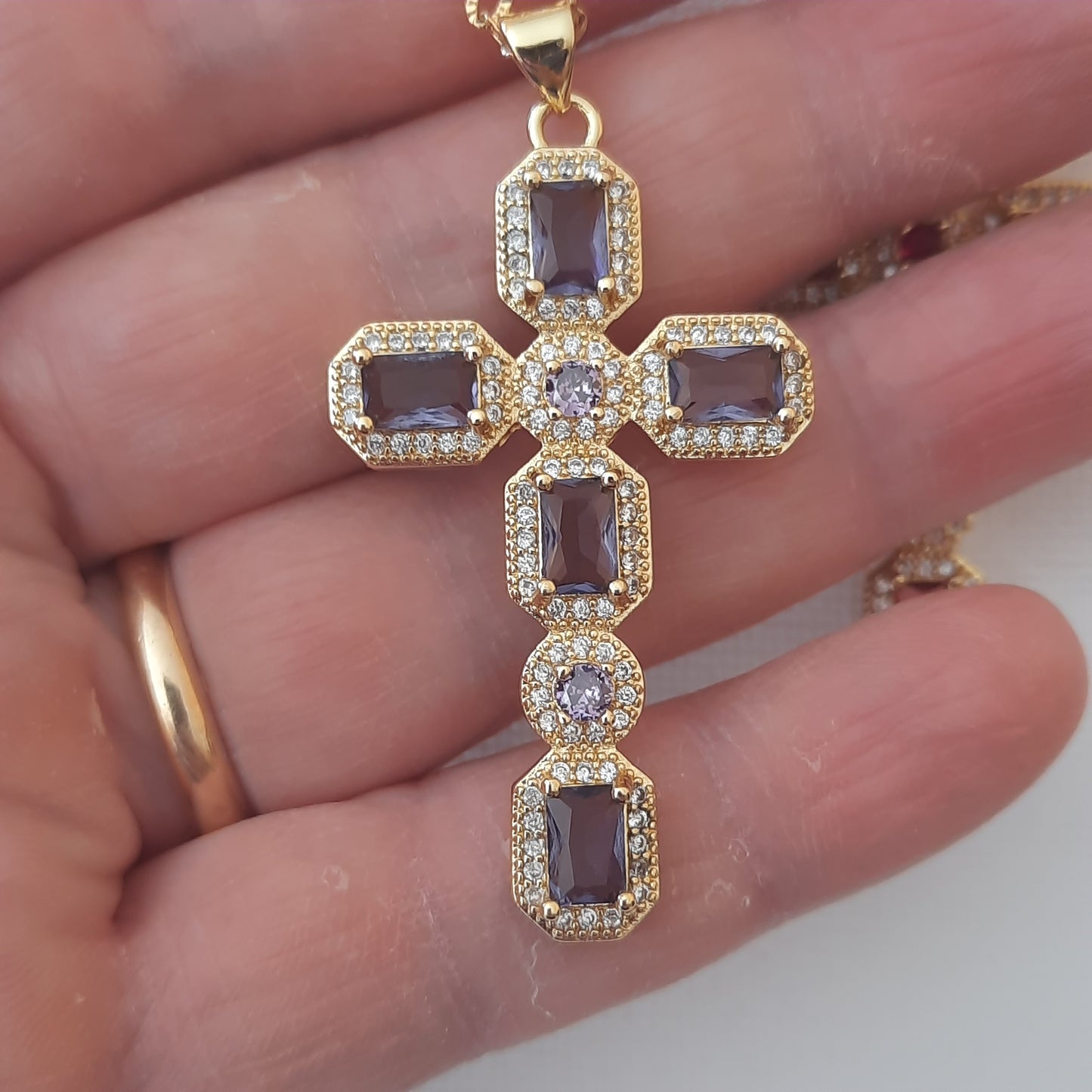 Sautoir chaîne acier inoxydable jaseron grand pendentif croix baroque