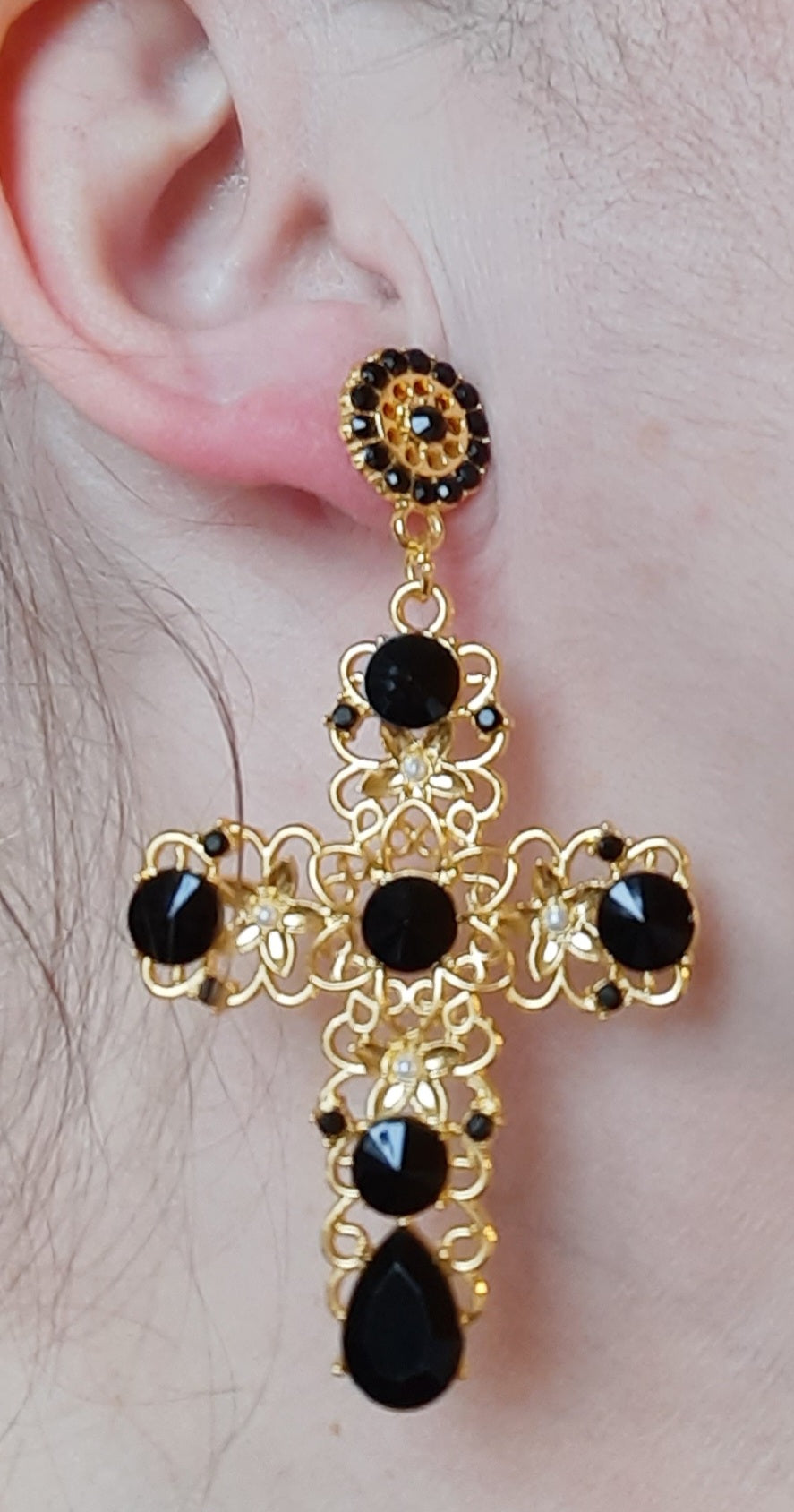 Grandes boucles d'oreilles fantaisies croix exagérée