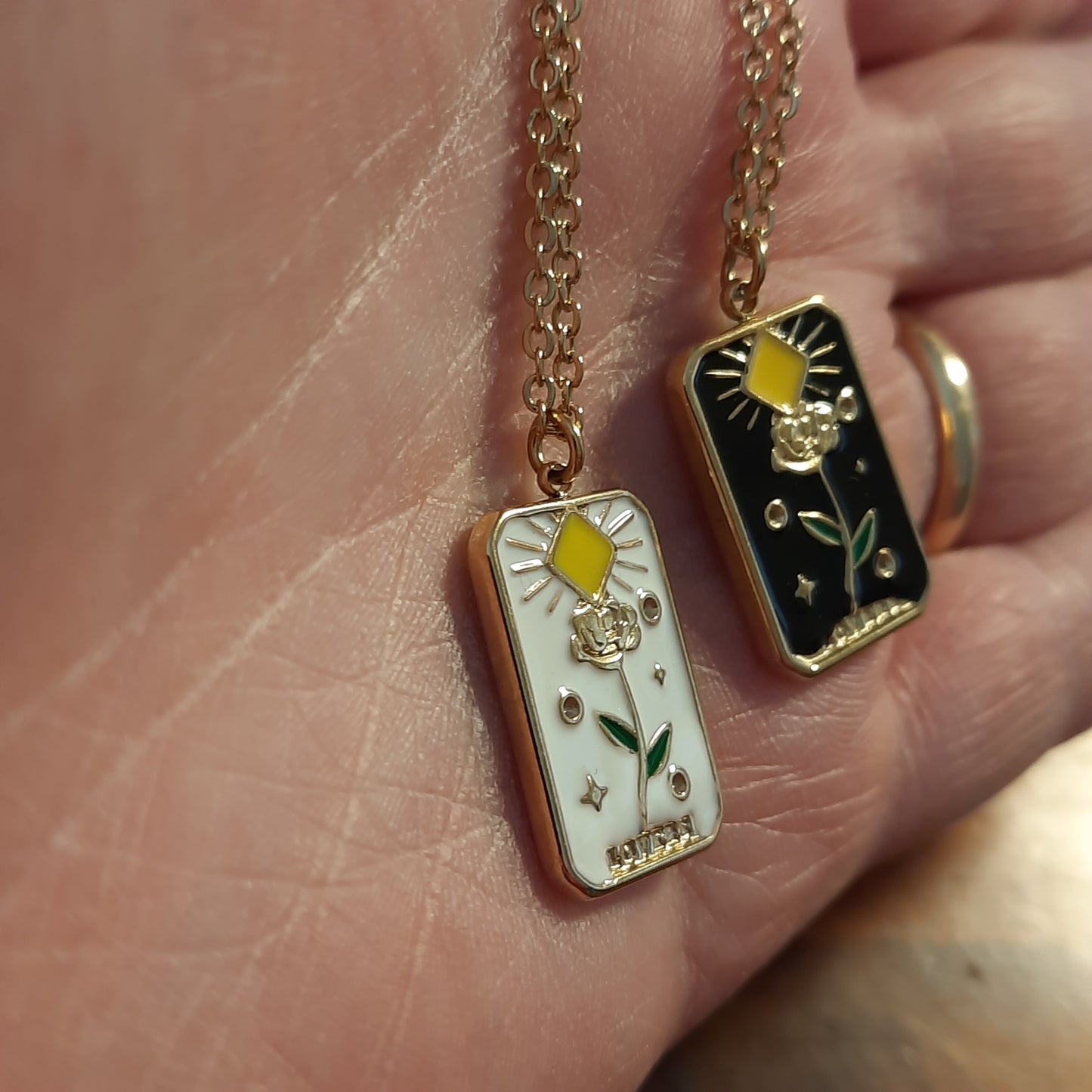 Collier chaîne dorée acier inoxydable stainless steel 316 pendentif carte stainless steel 316