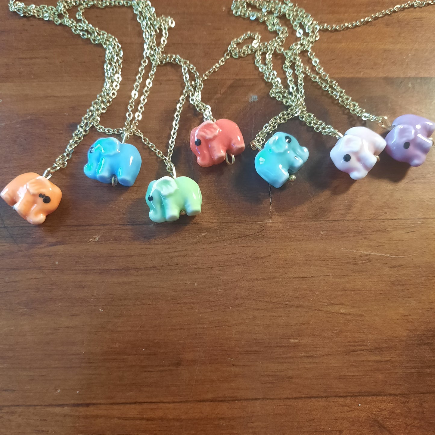 Collier chaîne dorée acier inoxydable stainless steel 316 pendentif éléphant en céramique