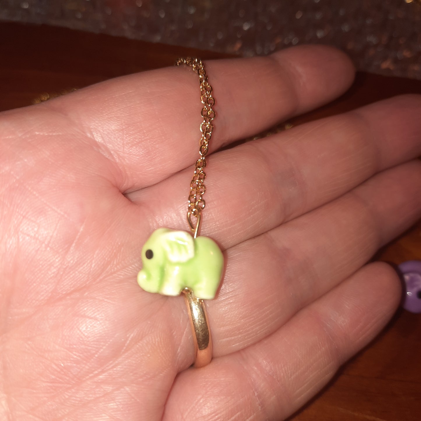 Collier chaîne dorée acier inoxydable stainless steel 316 pendentif éléphant en céramique