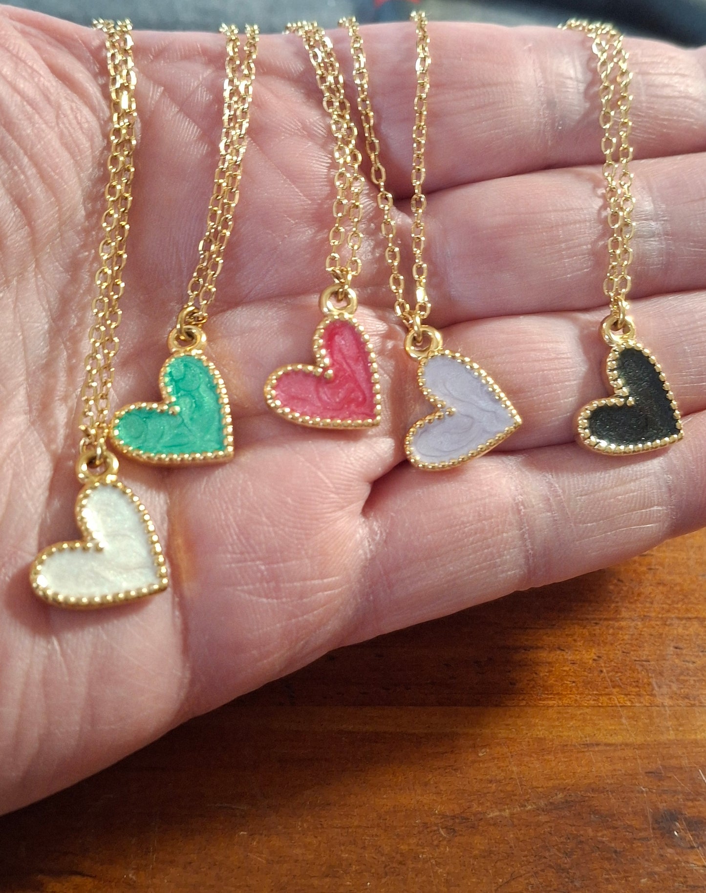 Collier chaîne dorée acier inoxydable stainless steel 316 ,coeur stainless steel 316 et email