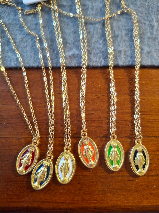 Collier chaîne dorée acier inoxydable stainless steel 316 madone cuivre plaqué or et email