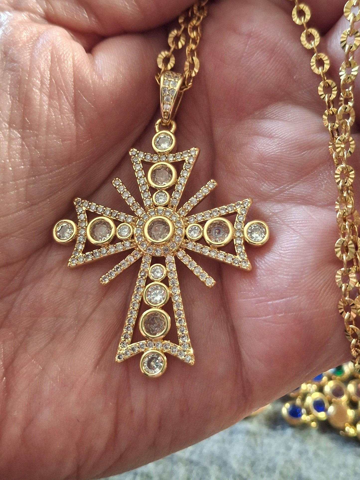 Halskette Edelstahl 316 große Kreuz 18K vergoldet Zirkonia besetzt