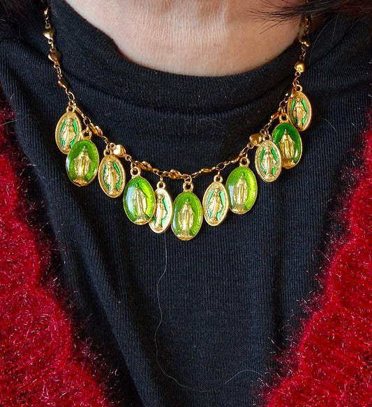 Collier chaîne dorée acier inoxydable stainless steel motif fleur breloques madone handmade réglable