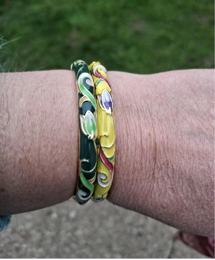 Starrer Ring mit Cloisonné-Emaille