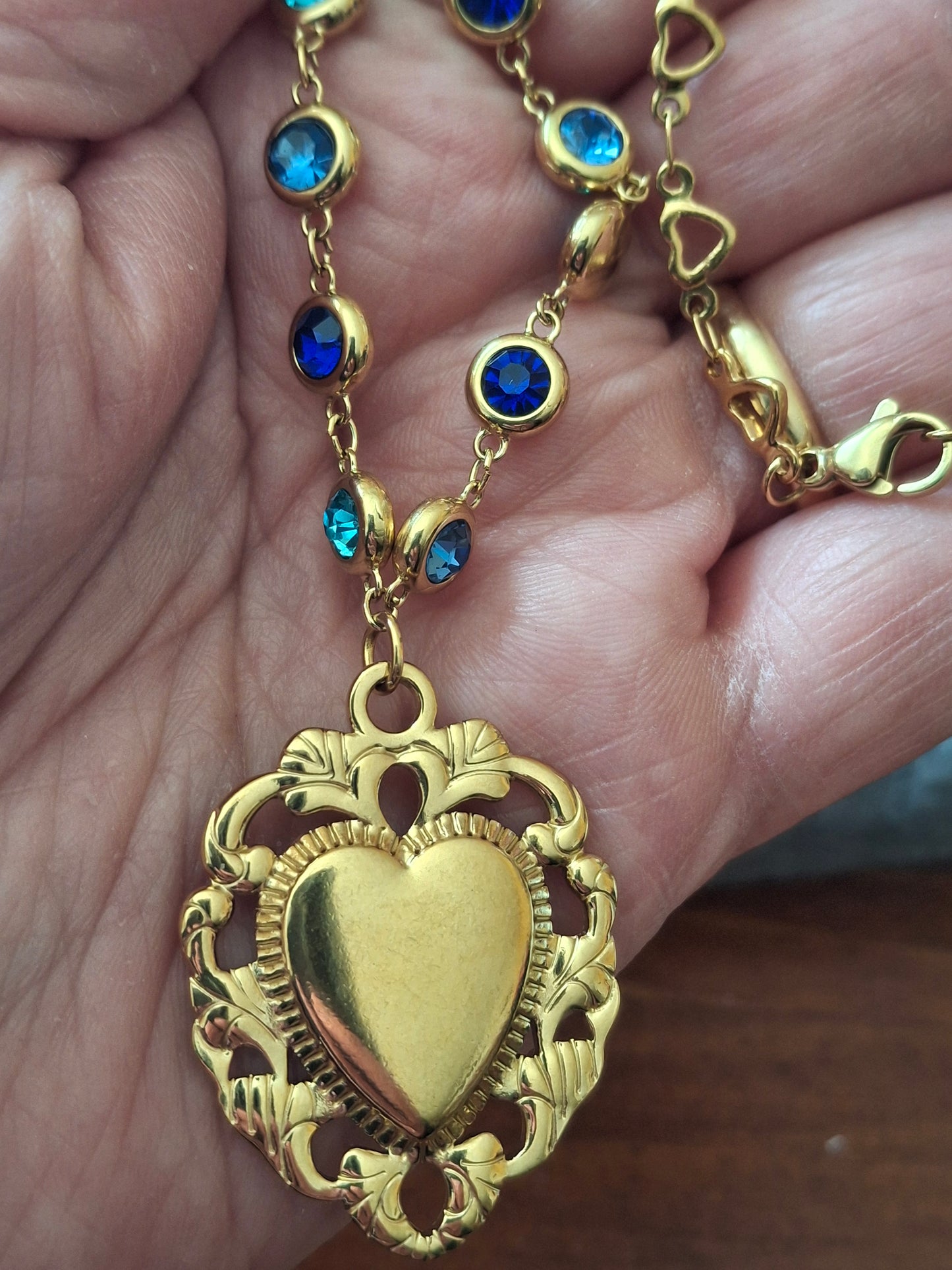 Collier chaîne coeur stainless steel 316 et chaîne stainless steel 316 cristal bleu pendentif coeur stainless steel 316 handmade