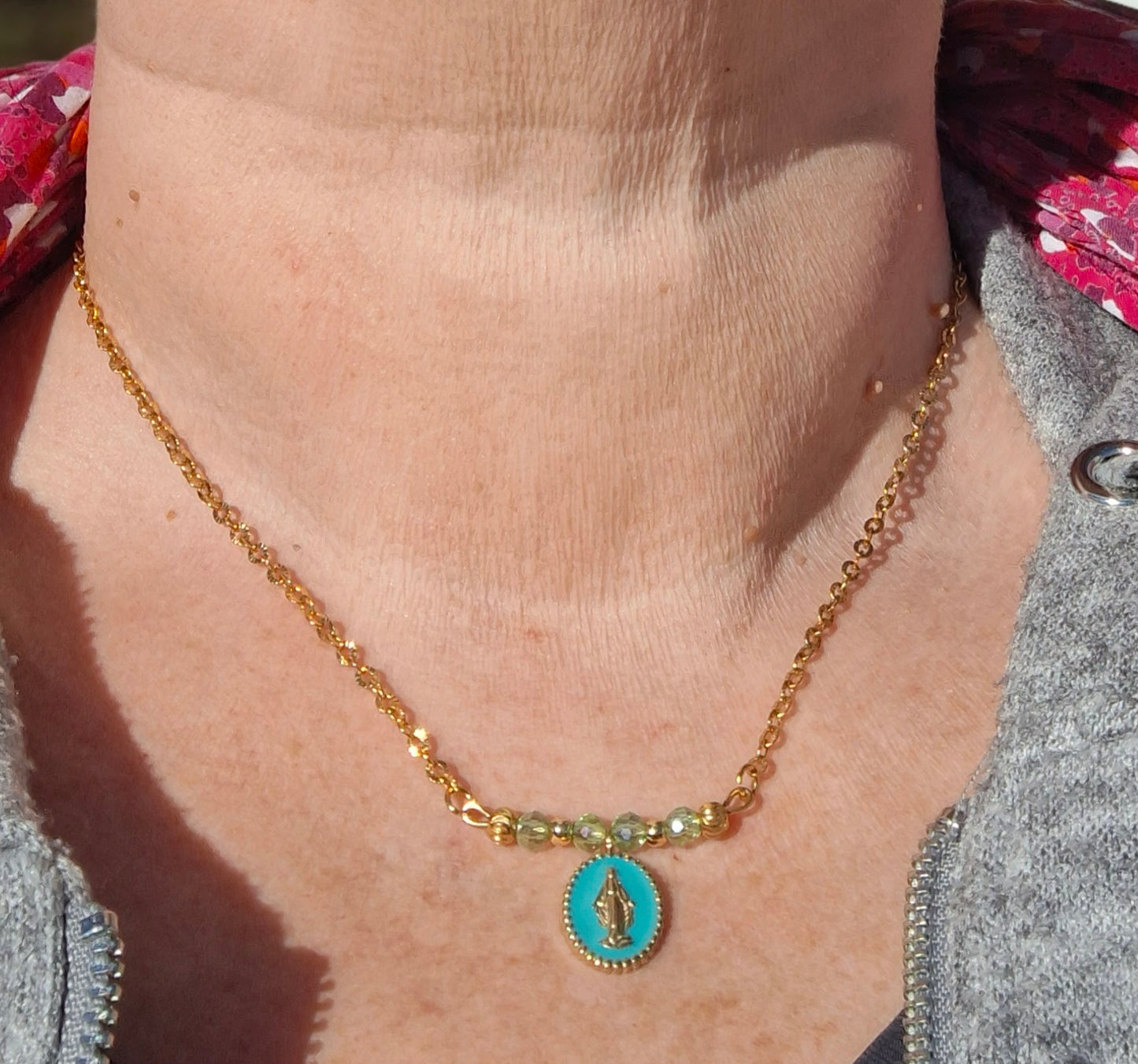 Collier chaîne stainless steel 316 madone stainless steel 316 turquoise et perles en cristal