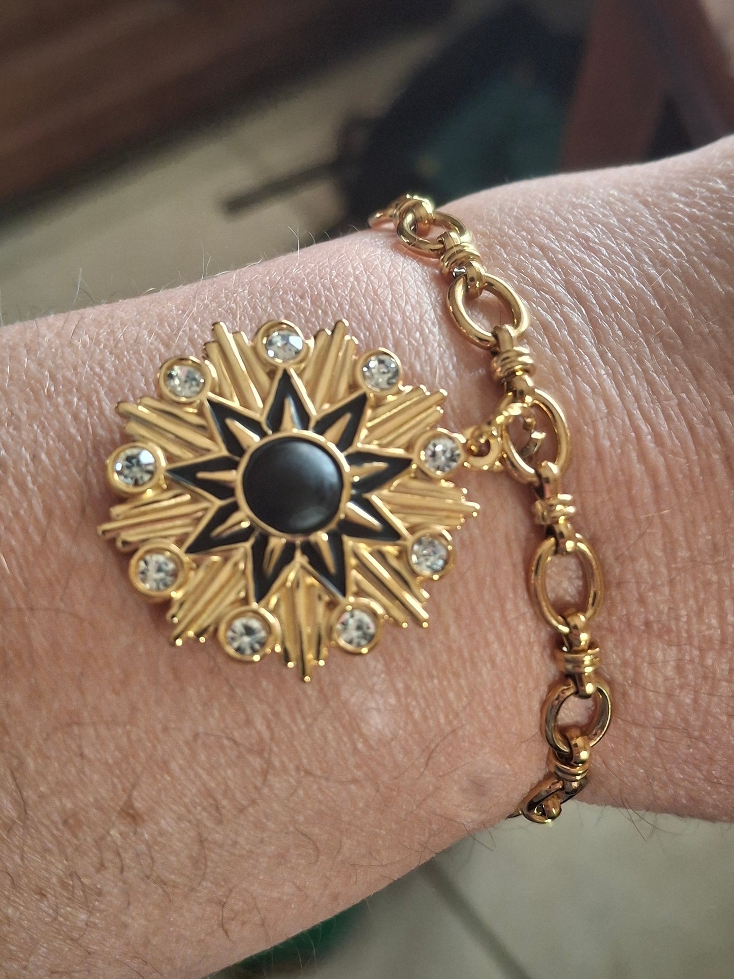 Armband aus Edelstahl 316 mit Kette und einem Polarstern-Medaillon aus Edelstahl 316 und schwarzer Emaille, besetzt mit Zirkonium