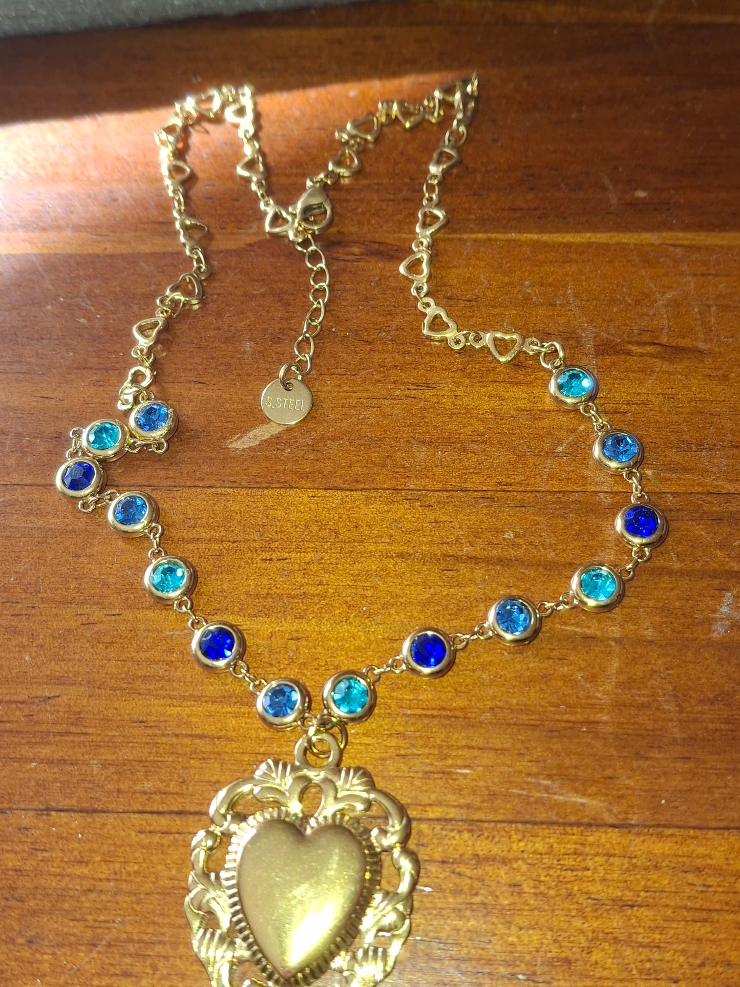 Collier chaîne coeur stainless steel 316 et chaîne stainless steel 316 cristal bleu pendentif coeur stainless steel 316 handmade