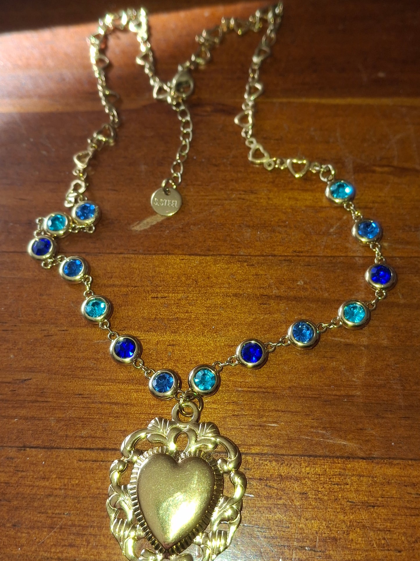 Collier chaîne coeur stainless steel 316 et chaîne stainless steel 316 cristal bleu pendentif coeur stainless steel 316 handmade