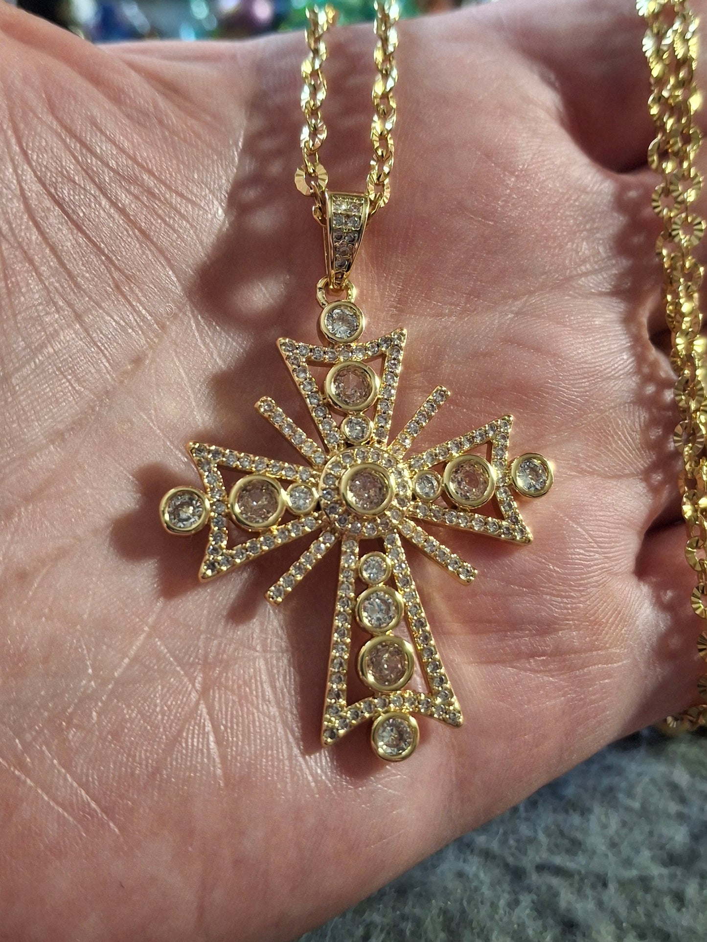 Halskette Edelstahl 316 große Kreuz 18K vergoldet Zirkonia besetzt
