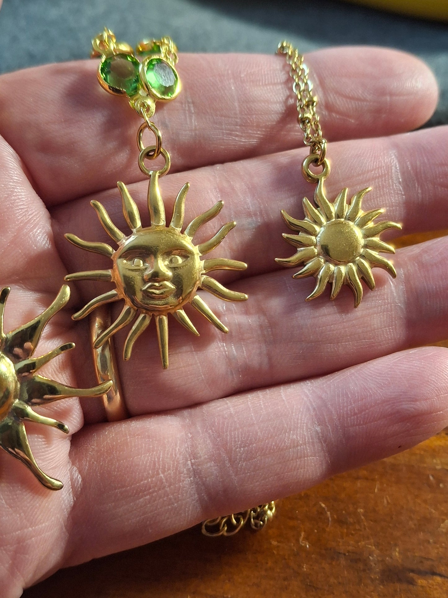 Collier chaîne cuivre ou chaîne acier inoxydable stainless steel pendentif soleil stainless steel