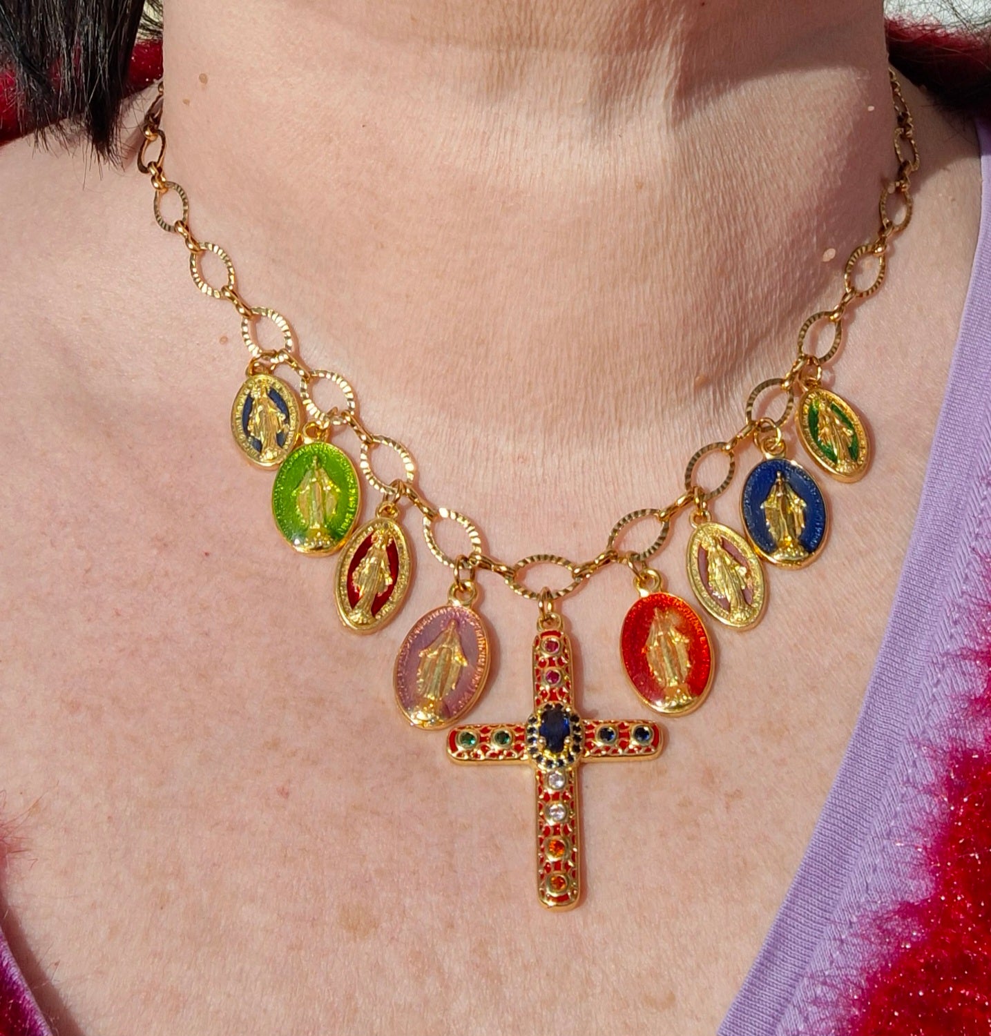 Collier chaîne dorée acier inoxydable stainless steel croix bohème et breloques handmade réglable ajustable