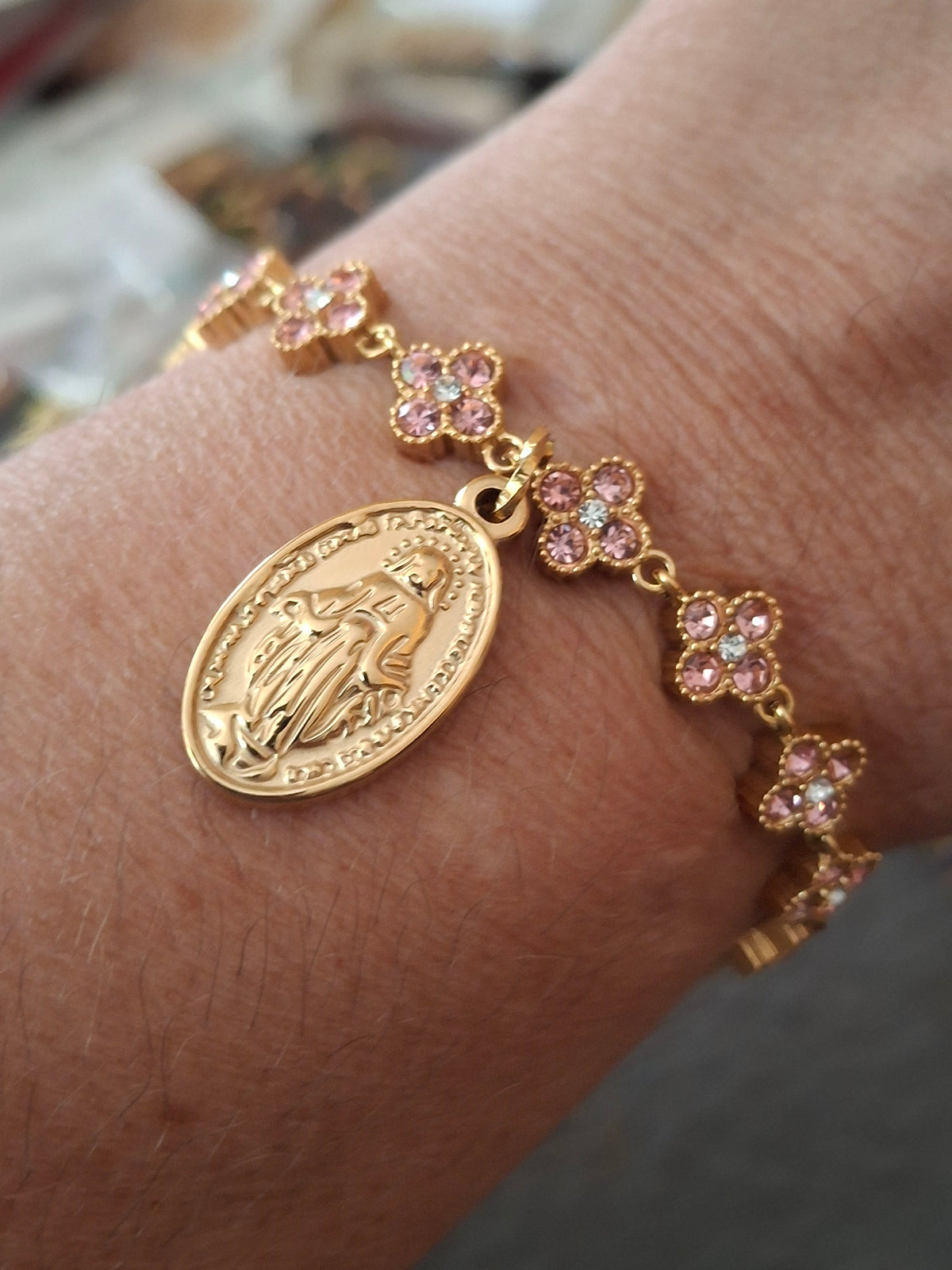 Bracelet chaîne acier inoxydable stainless steel trèfle serti cristal rose, médaille madone stainless steel polie 316 réglable