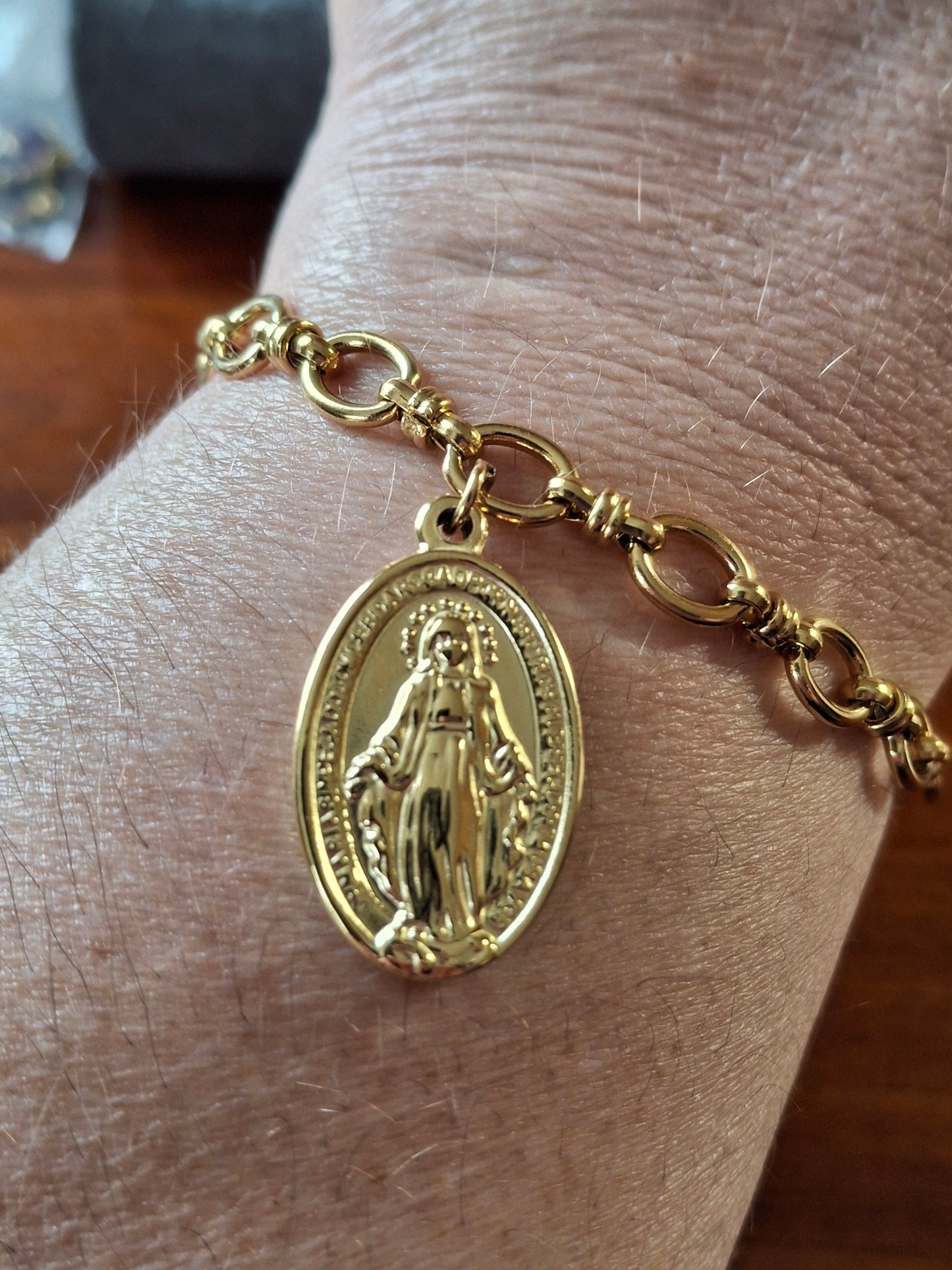 Bracelet chaîne acier inoxydable stainless steel 316 et grande médaille madone stainless steel 316