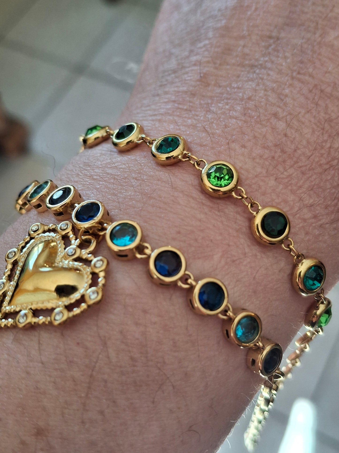 Armband Kette Edelstahl 316 von sehr schöner Qualität mit Kristallbesatz, handgefertigt nach Maß