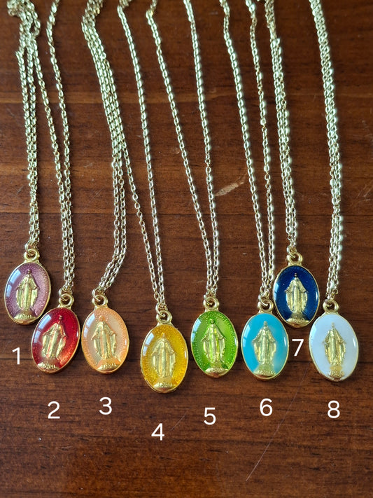 Gold chain necklace, 316 stainless steel, pendant of the Madonna in copper and fine gold-plated enamel.