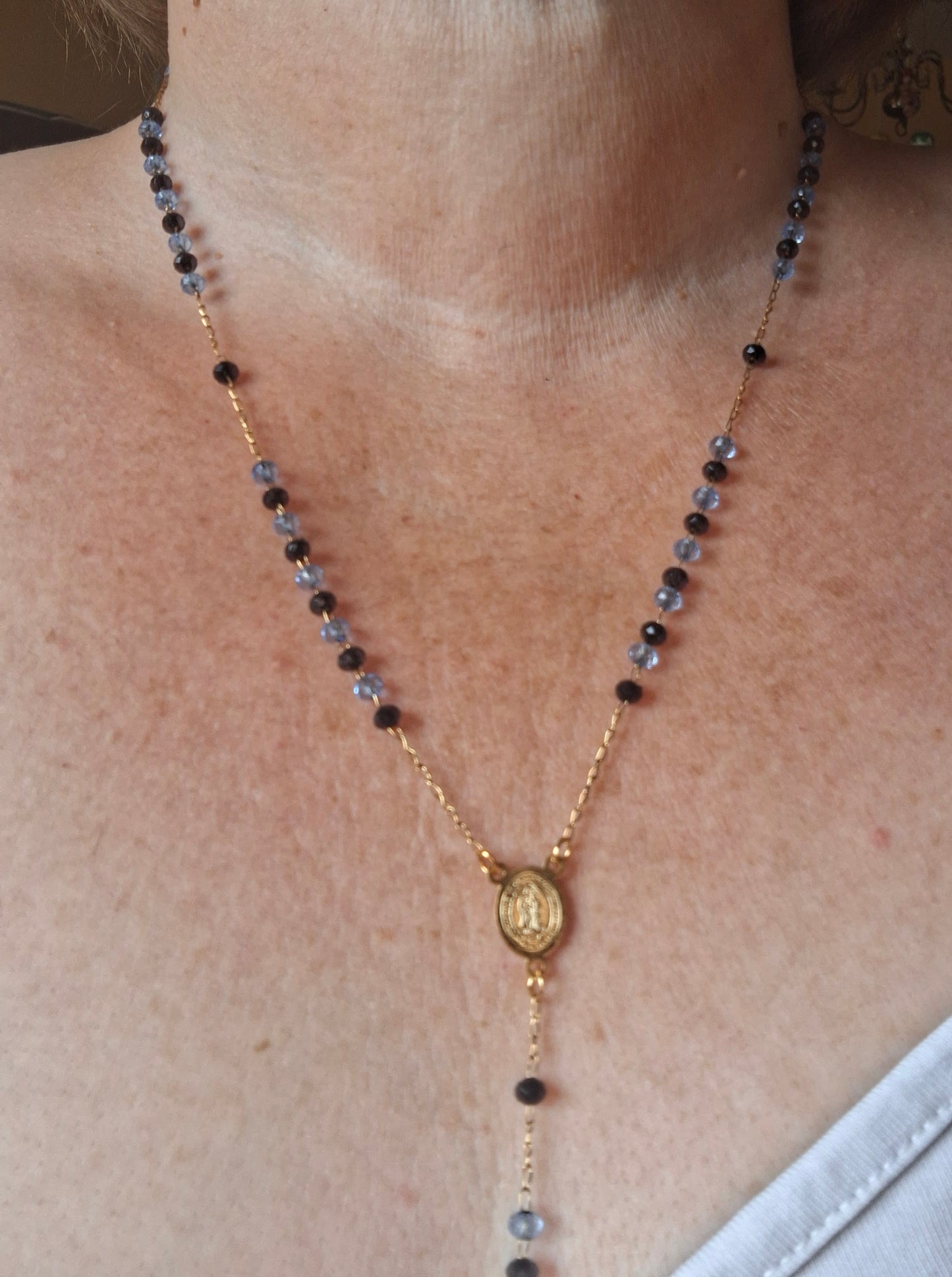 Collier chapelet, Collier lasso en acier inoxydable stainless steel 316 et perles en cristal madone et croix