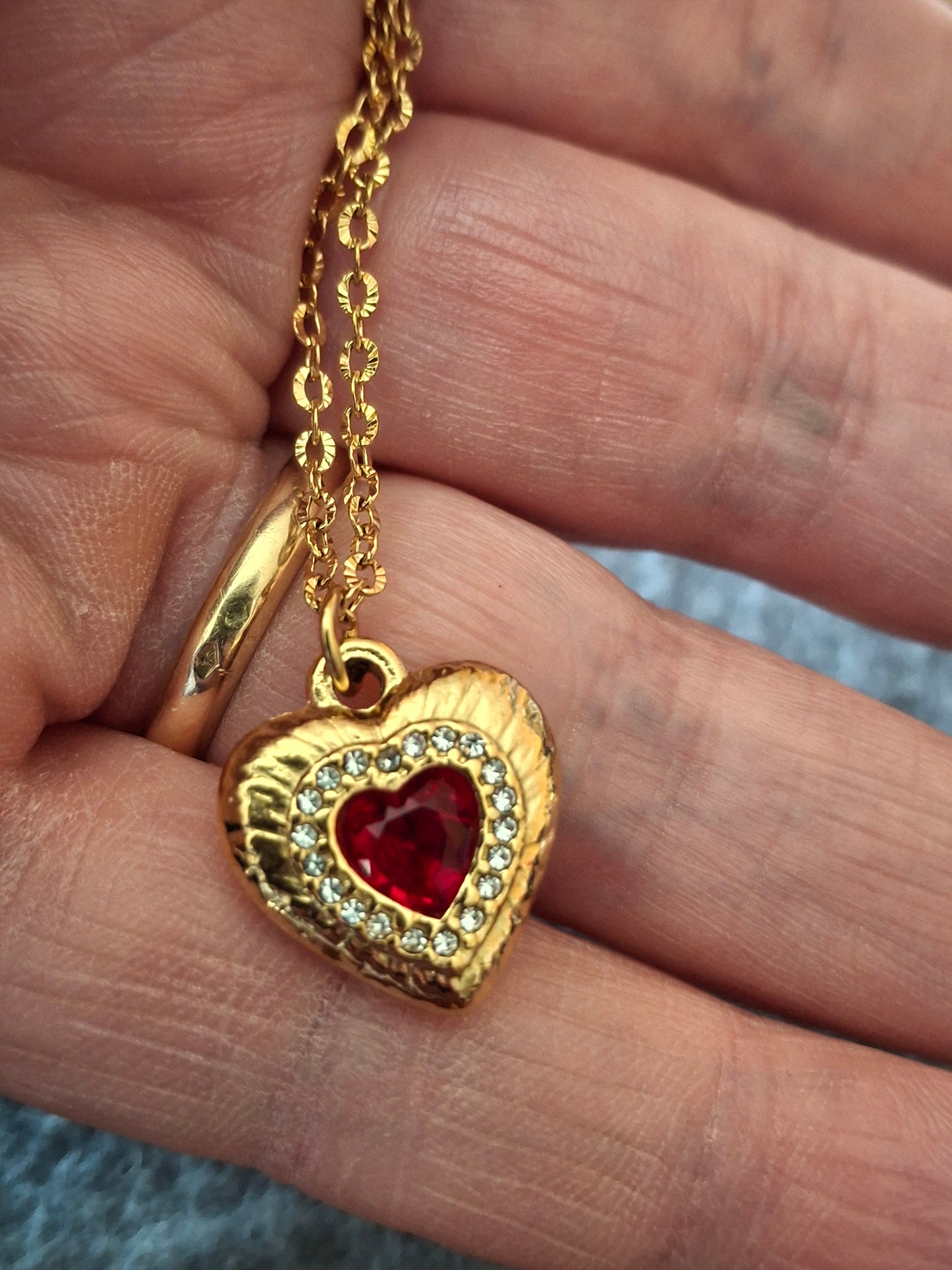 Halskette goldfarbene Edelstahlkette 316, Herzanhänger Edelstahl 316 mit Zirkonia