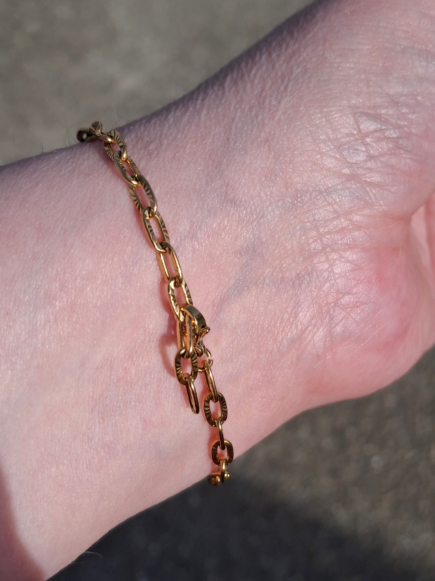 Armband Kette Edelstahl 316 Glieder mit geriffelter Panzerkette und blütenförmiger Kette mit rosafarbenem Kristallbesatz Edelstahl 316 handgefertigt verstellbar