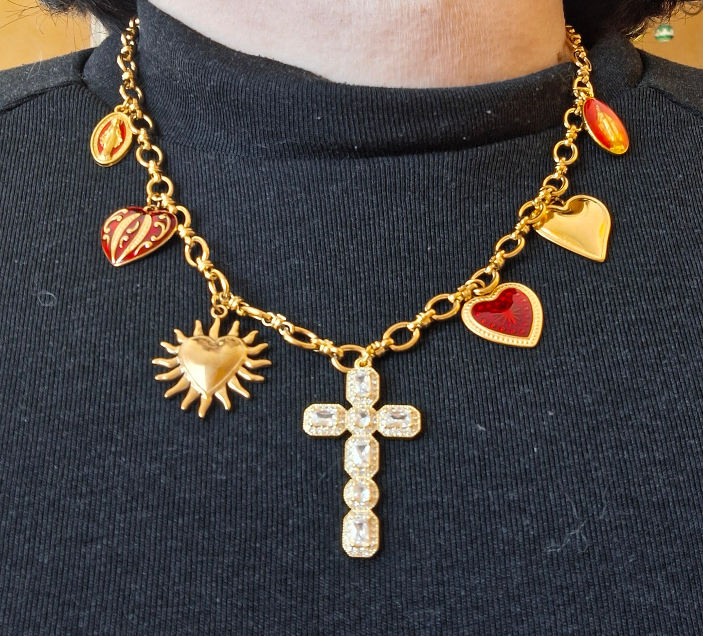 Sautoir chaîne maille gourmette acier inoxydable stainless steel breloques et croix plaqué or 18K handmade réglable