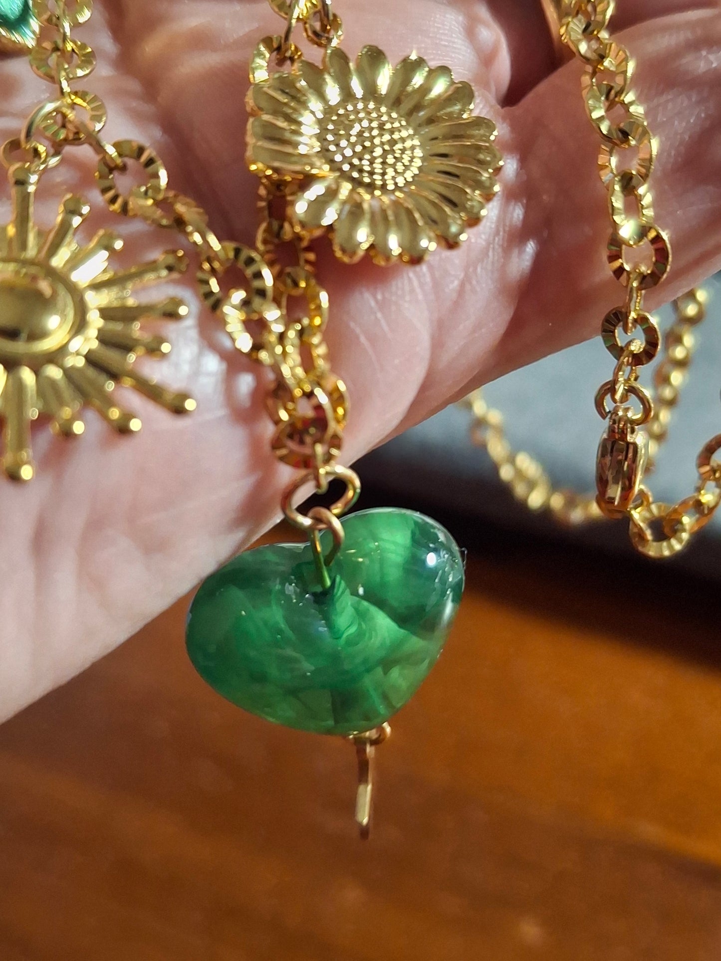 Collier chaîne dorée acier inoxydable stainless steel 316 et breloques handmade sur mesure