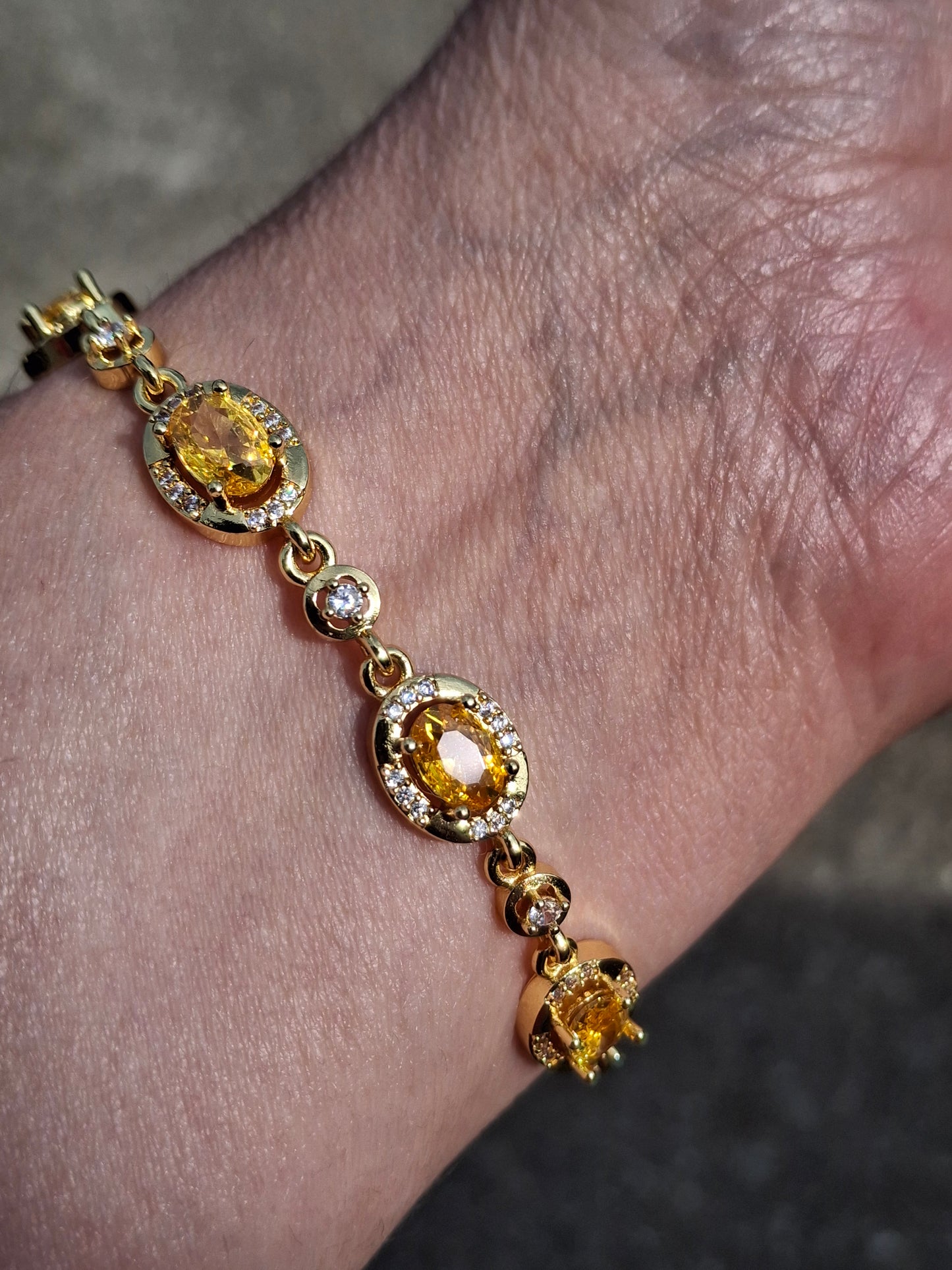 Bracelet chaîne maille gourmette stainless steel serti cristal, soleil et lune stainless steel 316 ,fermoir toggle handmade
