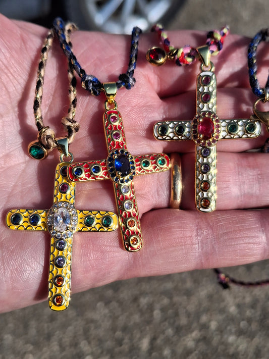 Adjustable braided cord necklace, handmade, 18K gold-plated bohemian cross pendant set with AAA Austrian zirconium and crystal.