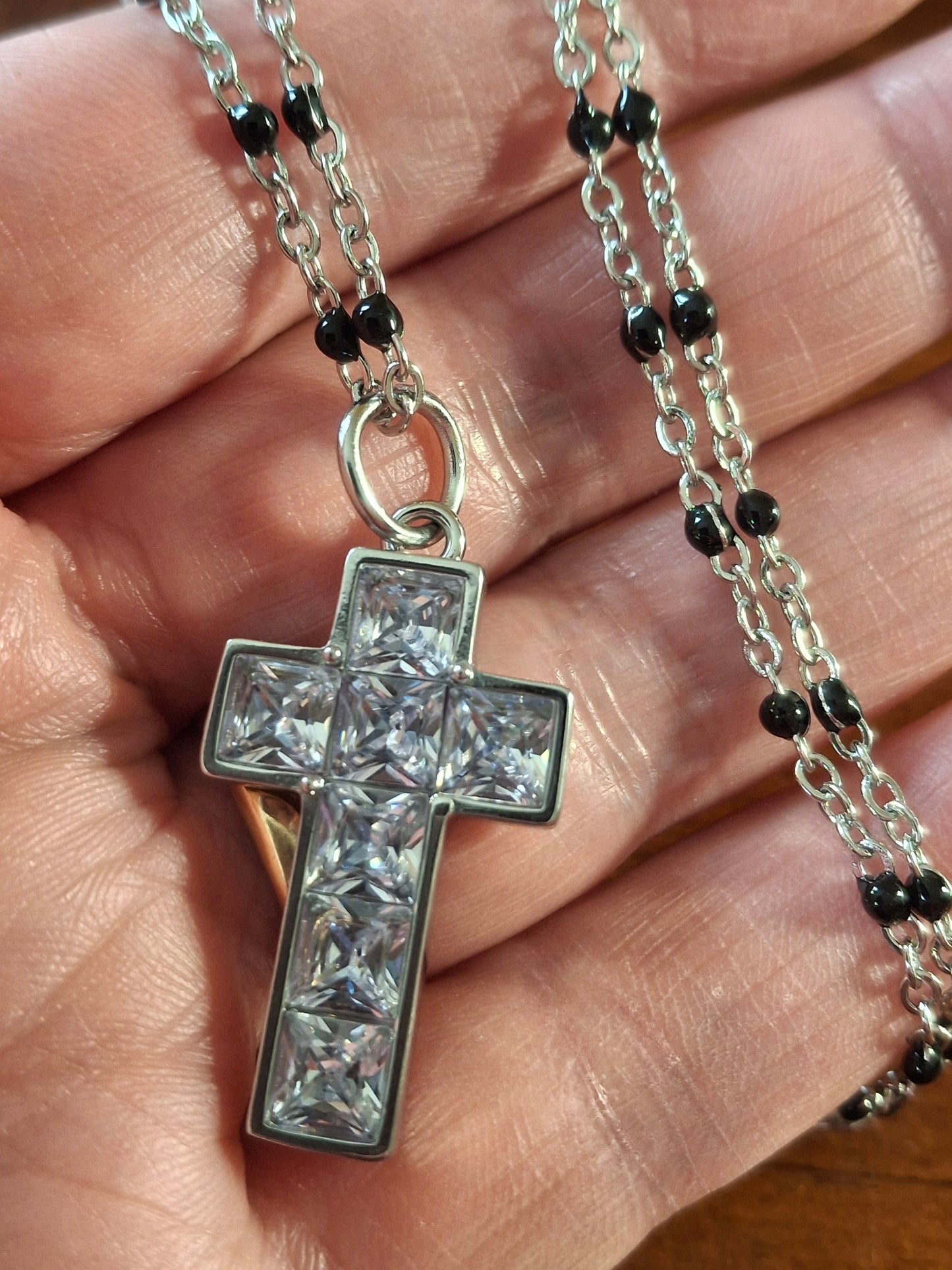 Collier chaîne acier inoxydable stainless steel et croix stainless steel 316 cristal