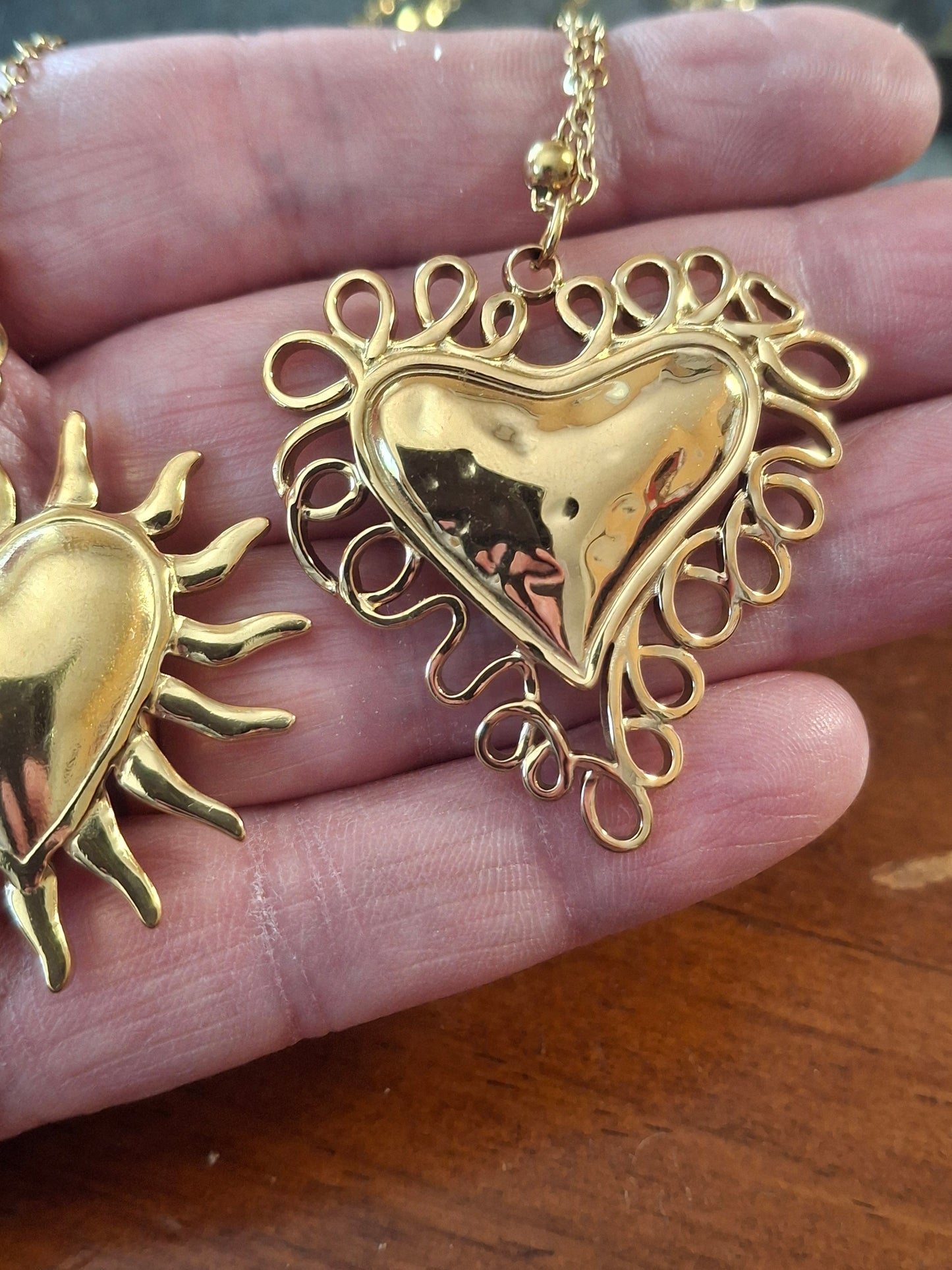 Halskette, lange Kette aus Edelstahl 316 und großer Herzanhänger aus Edelstahl 316