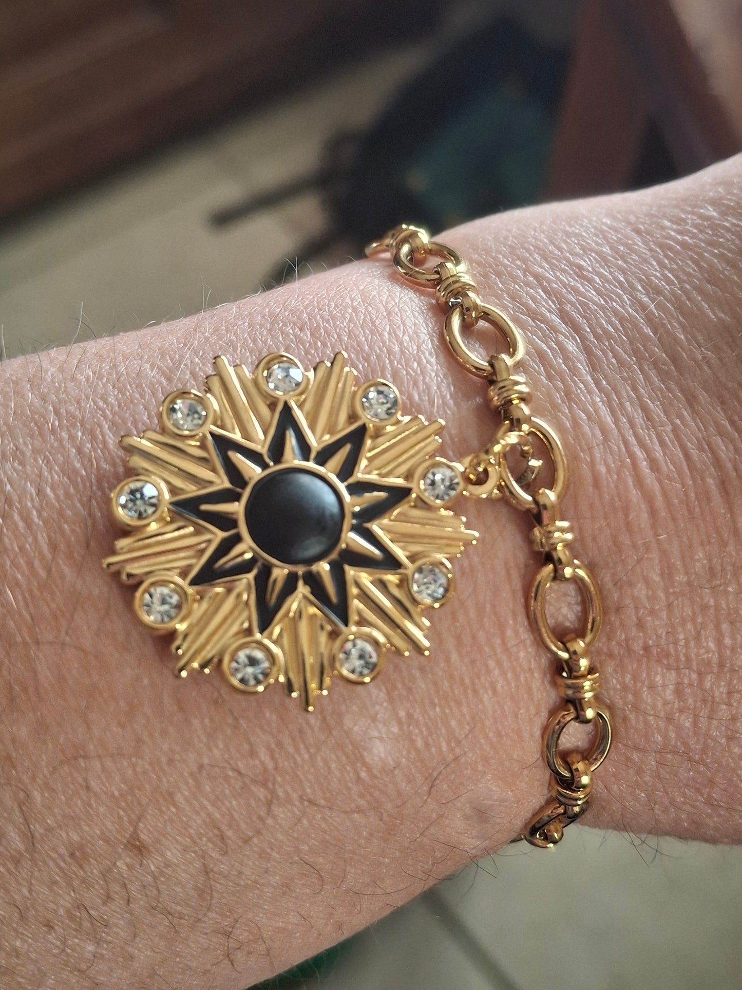 Armband aus Edelstahl 316 mit Kette und einem Polarstern-Medaillon aus Edelstahl 316 und schwarzer Emaille, besetzt mit Zirkonium