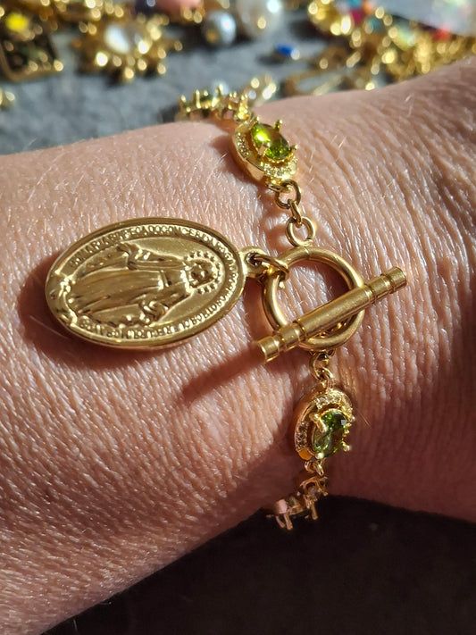 Sehr schönes Armband aus Edelstahl 316, besetzt mit Kristall und Zirkonia, große Medaille Madonna Wundertätige Jungfrau aus Edelstahl 316 handgefertigt