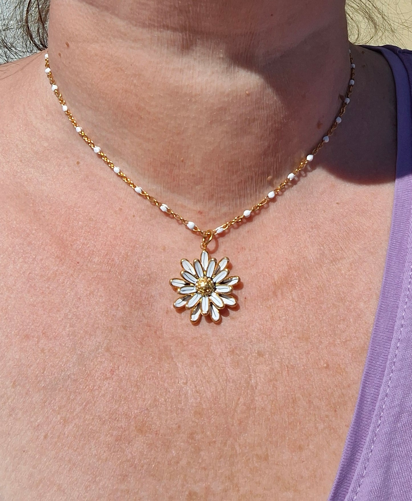 Collier chaîne dorée acier inoxydable stainless steel et fleur stainless steel 316 polie