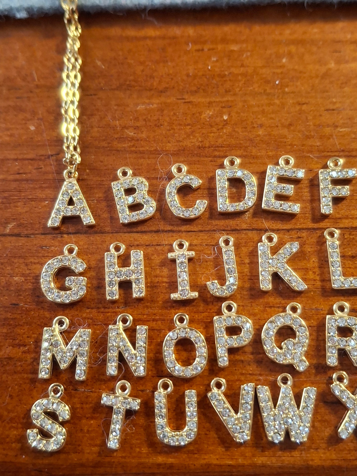 Halskette vergoldet Edelstahl oder Perlenkette Edelstahl Buchstabe Edelstahl 316 mit Zirkonia-Stein