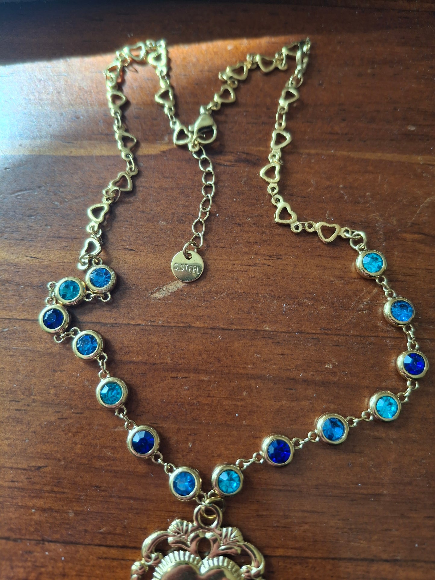 Collier chaîne coeur stainless steel 316 et chaîne stainless steel 316 cristal bleu pendentif coeur stainless steel 316 handmade