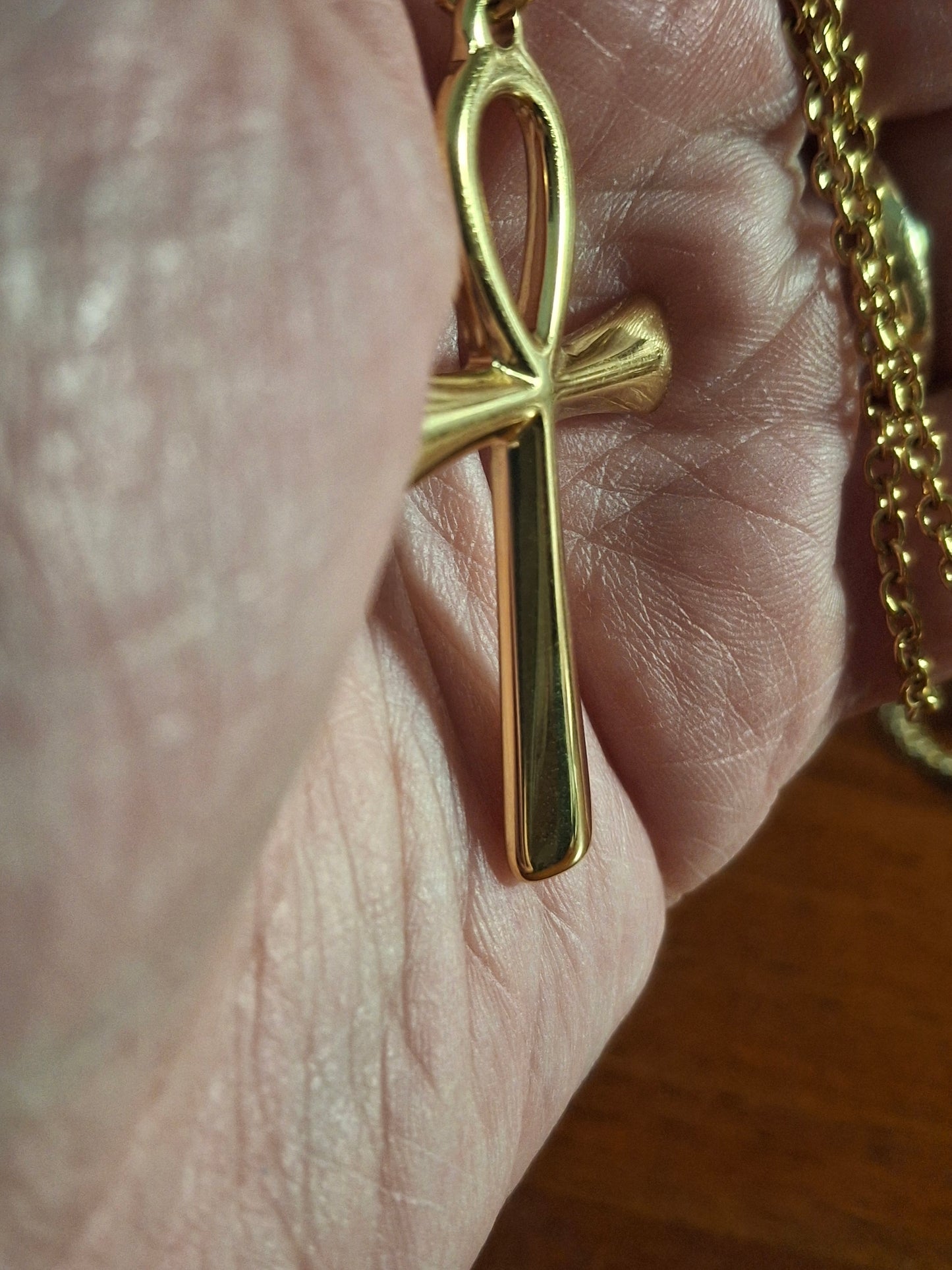 Collier chaîne dorée acier inoxydable stainless steel 316  croix ANKH stainless steel 316