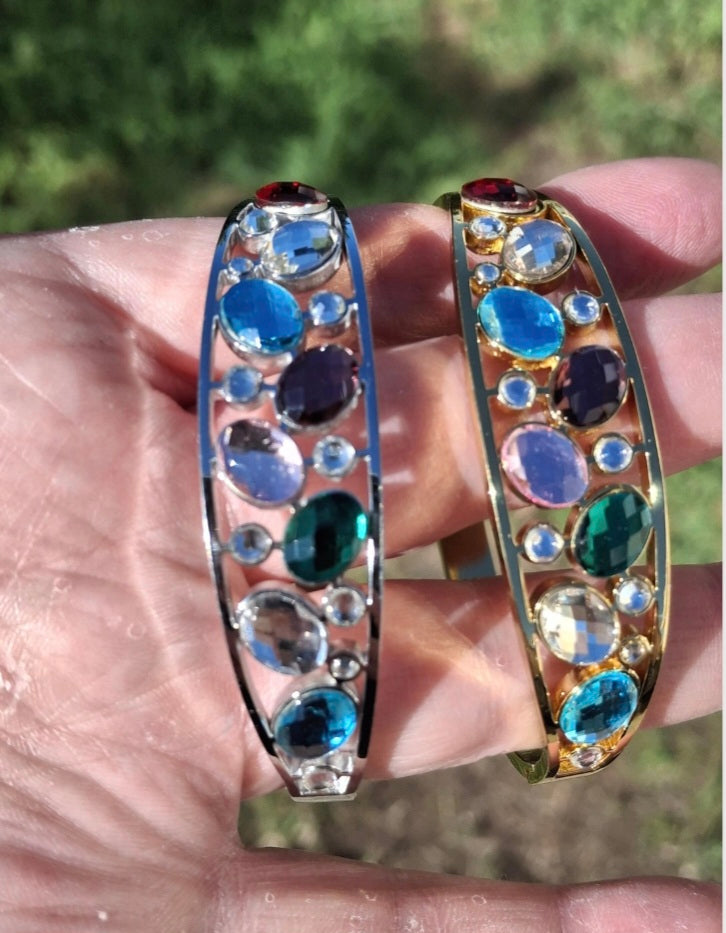 Manschettenarmband aus Edelstahl 316 mit Kristallbesatz