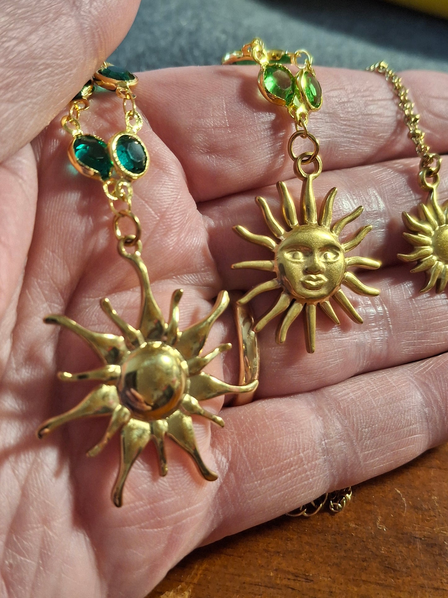 Collier chaîne cuivre ou chaîne acier inoxydable stainless steel pendentif soleil stainless steel