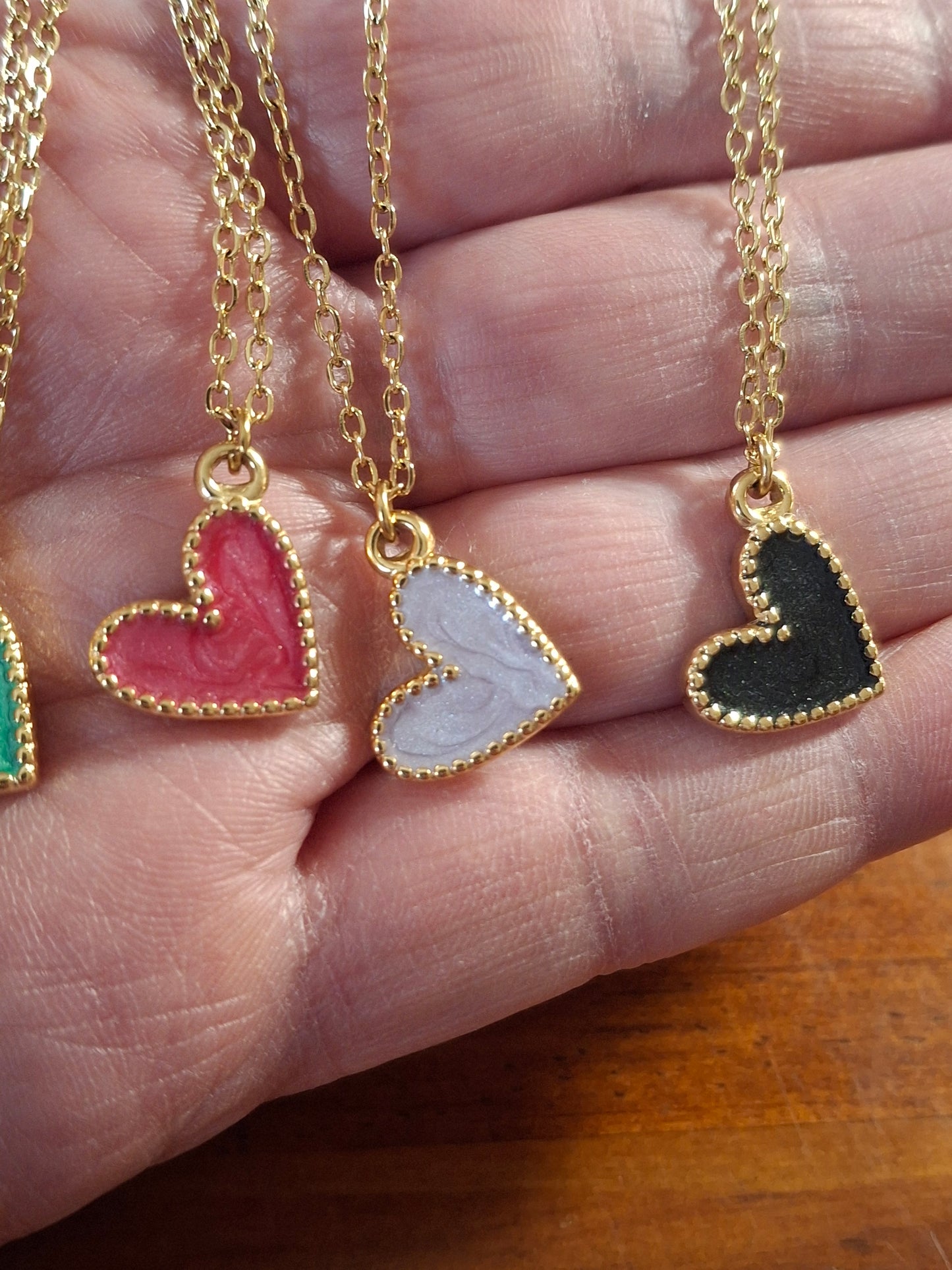 Collier chaîne dorée acier inoxydable stainless steel 316 ,coeur stainless steel 316 et email